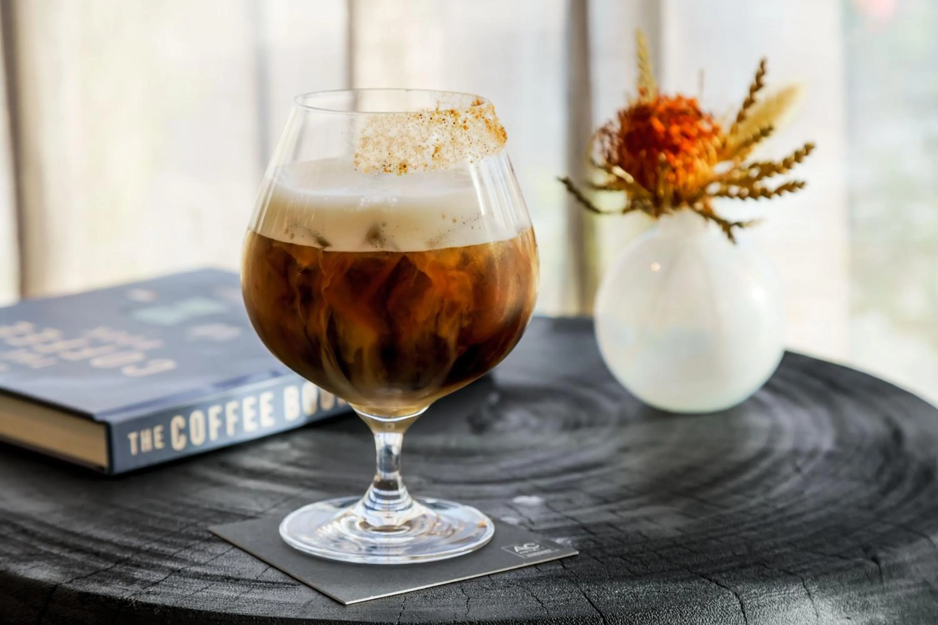 Lounge or bar in AC Hotel By Marriott Portland Beaverton