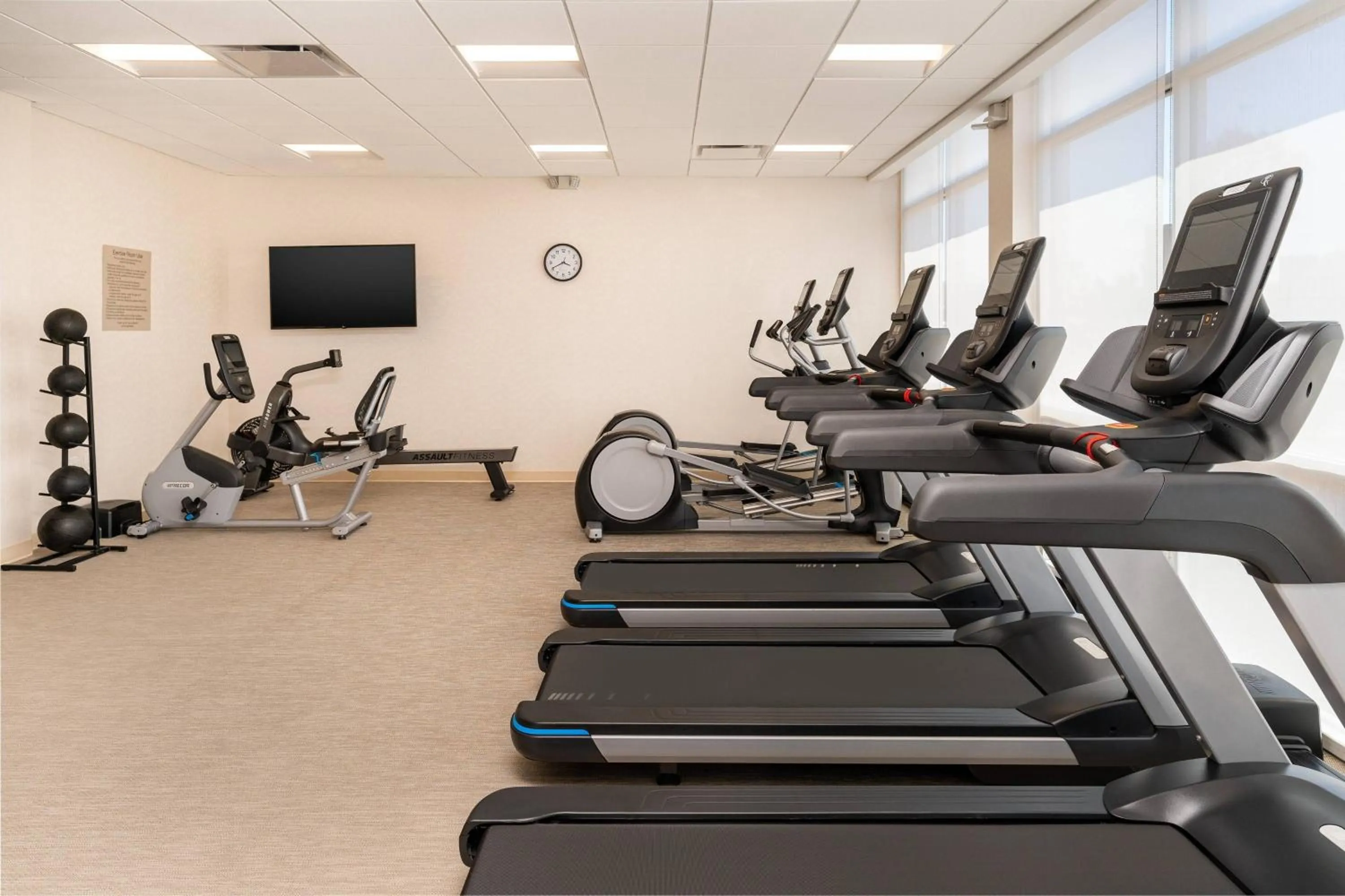 Fitness centre/facilities in SpringHill Suites by Marriott Irvine Lake Forest