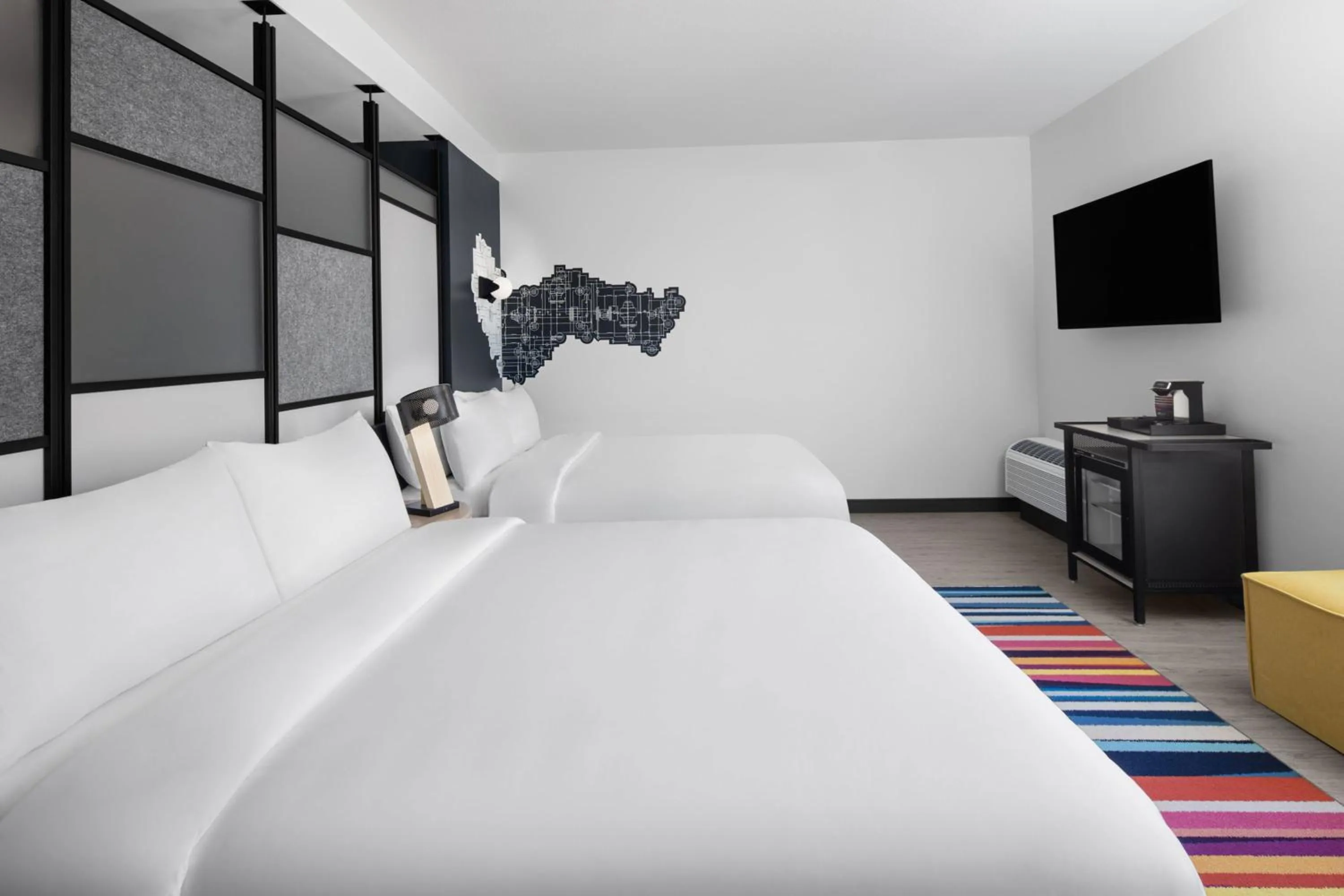 Photo of the whole room, Bed in Aloft Tampa Midtown