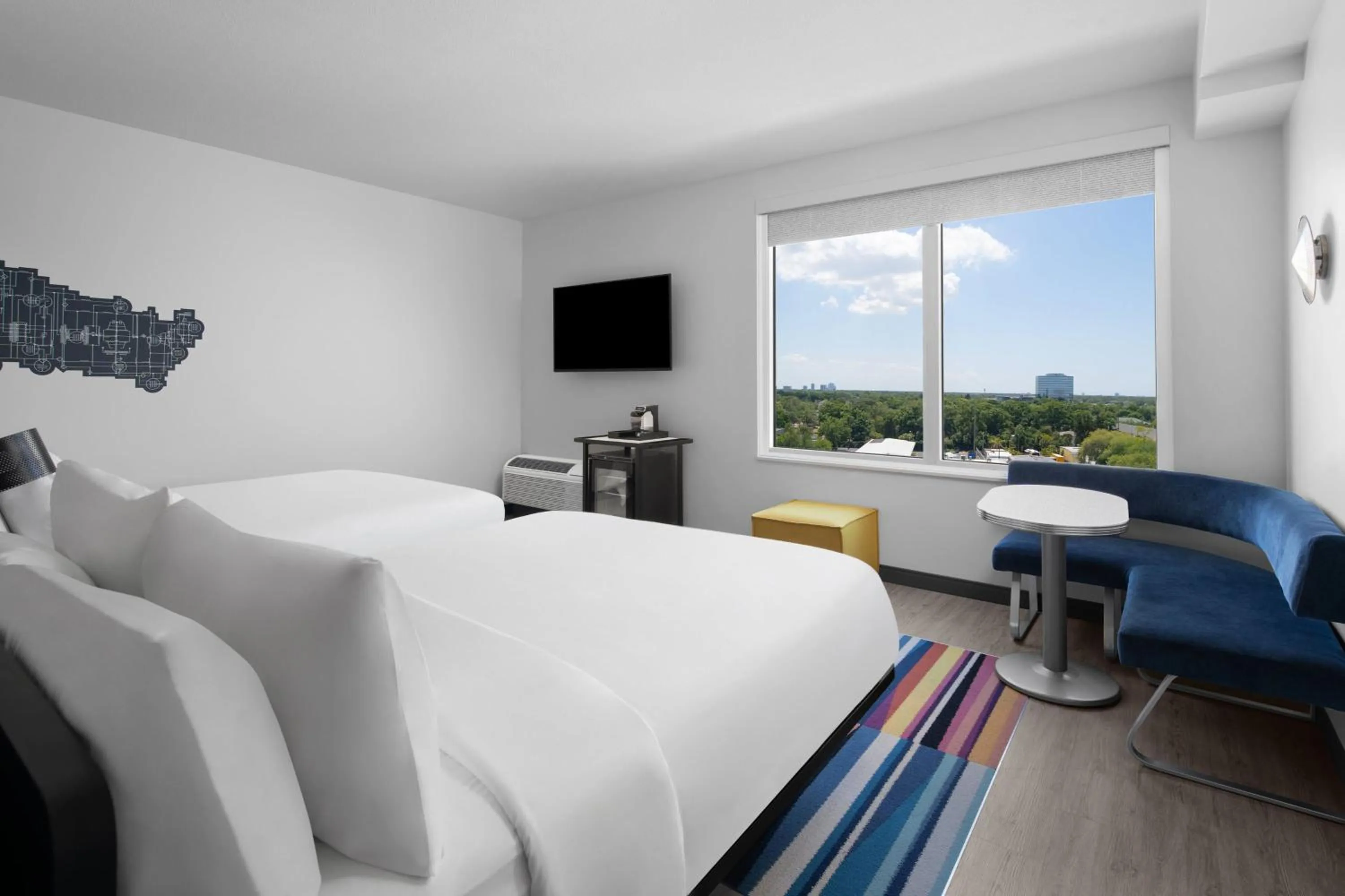 Photo of the whole room, Bed in Aloft Tampa Midtown