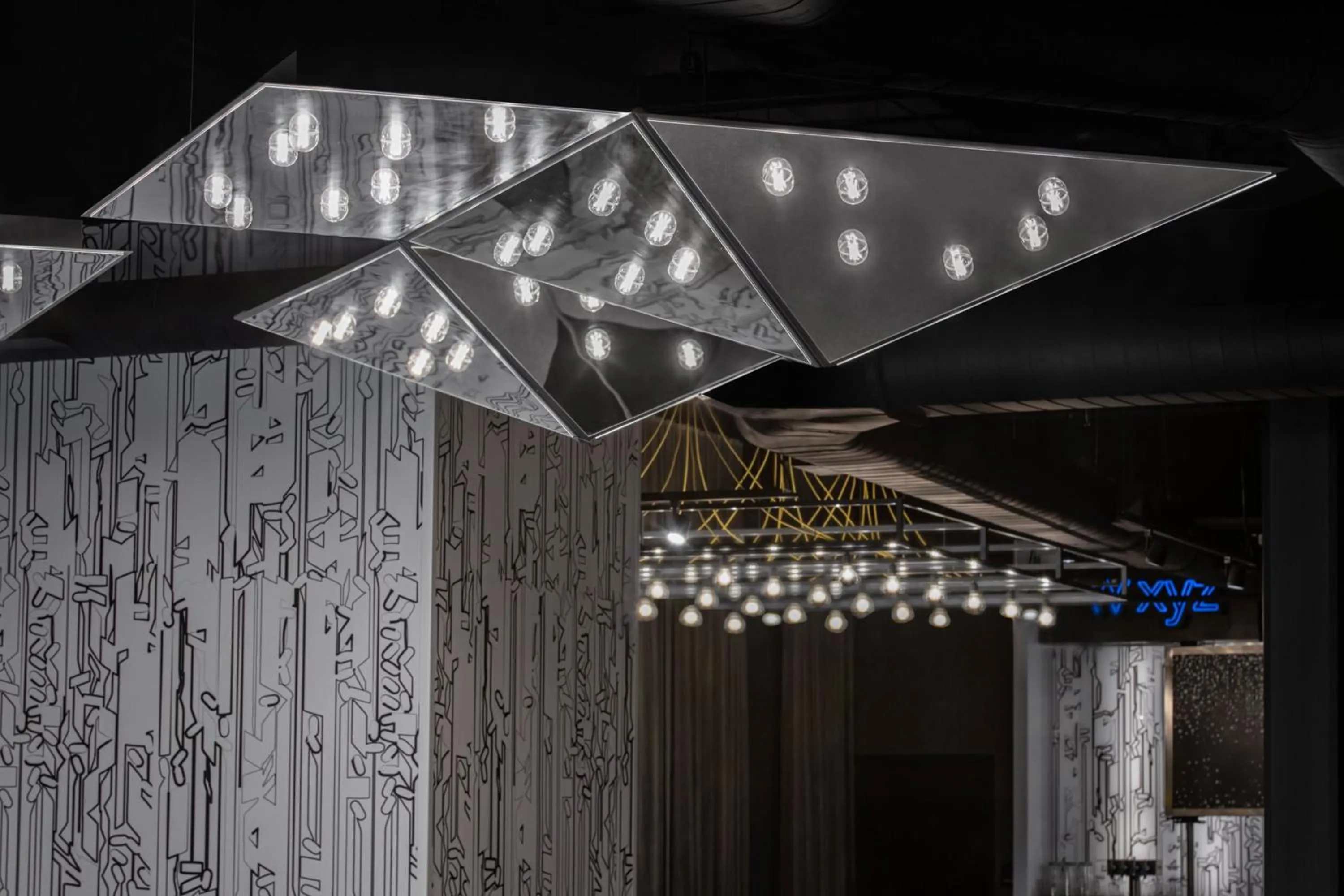 Restaurant/places to eat in Aloft Tampa Midtown