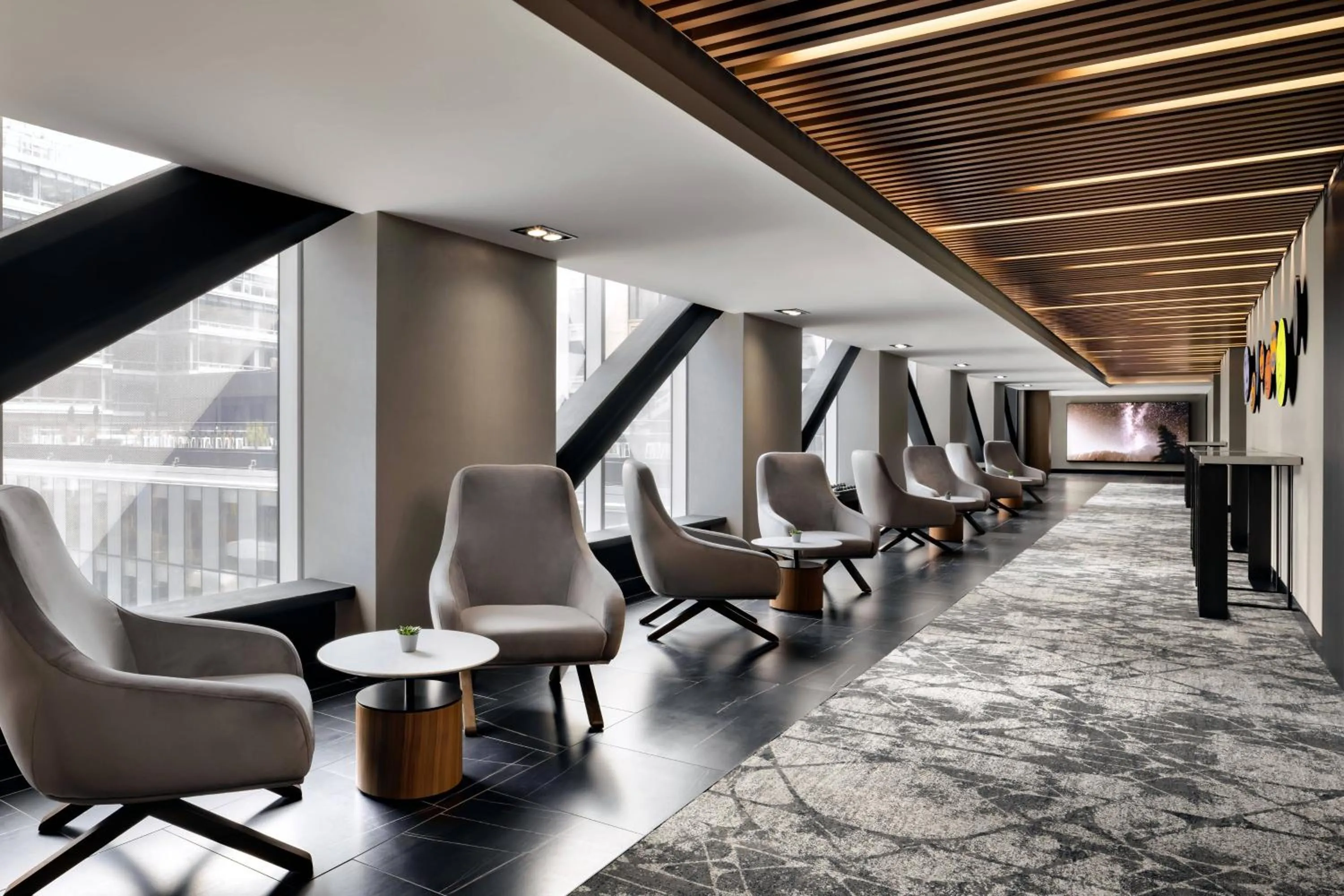 Meeting/conference room in Humaniti Hotel Montreal, Autograph Collection