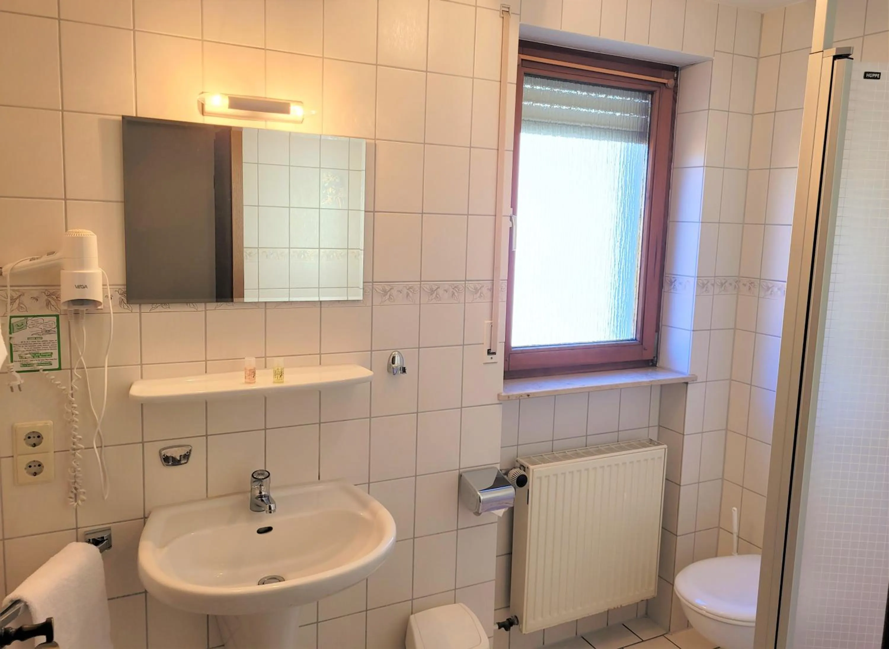 Toilet in Hotel Rössle