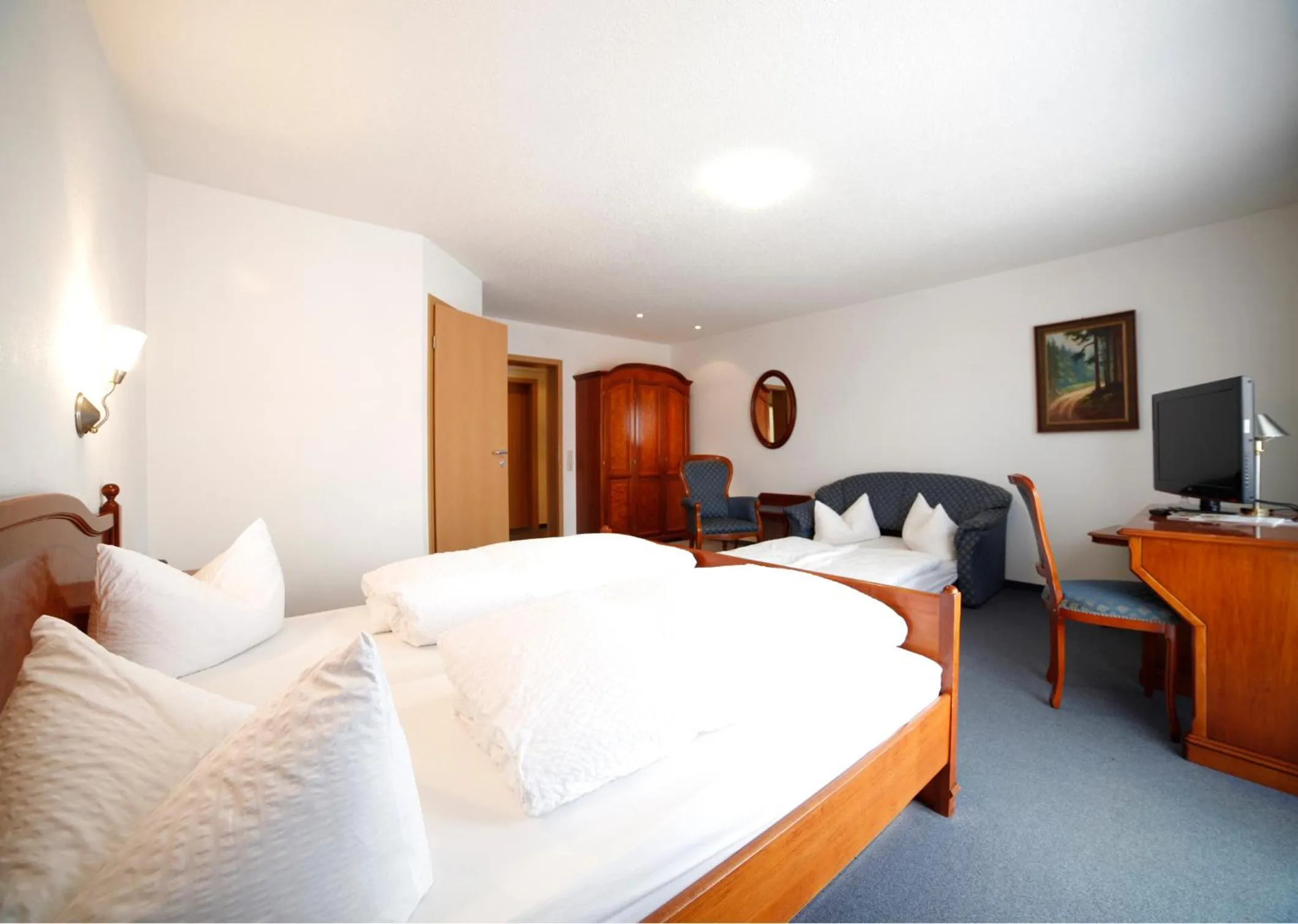 Photo of the whole room in Hotel Rössle