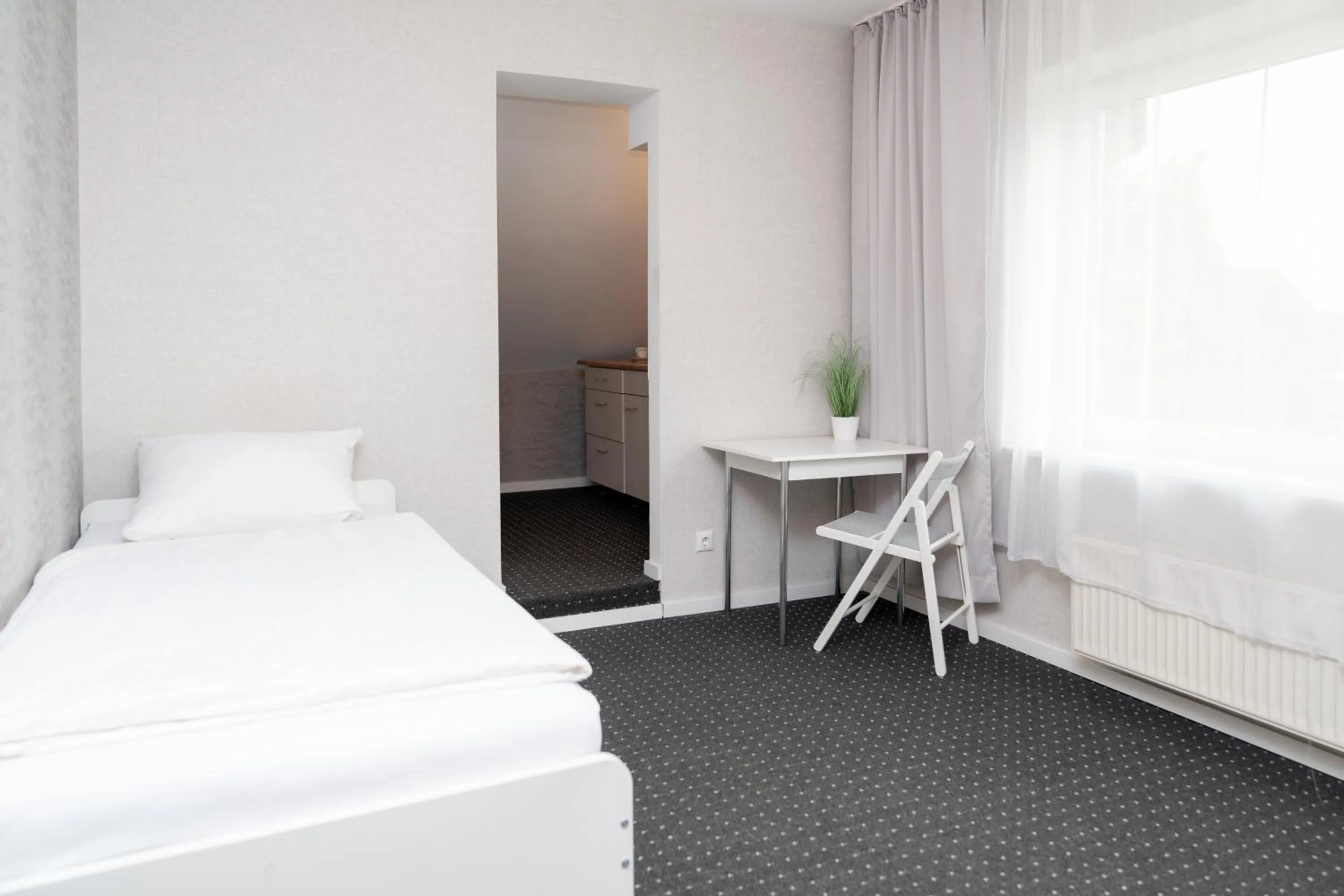 Bed in Hotel zum Hahn