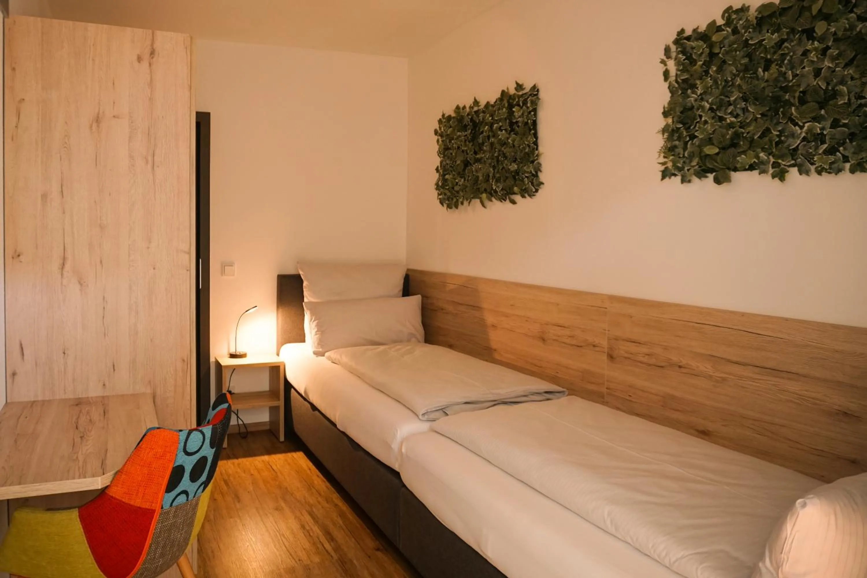 Bedroom, Bed in Hotel verWeiler