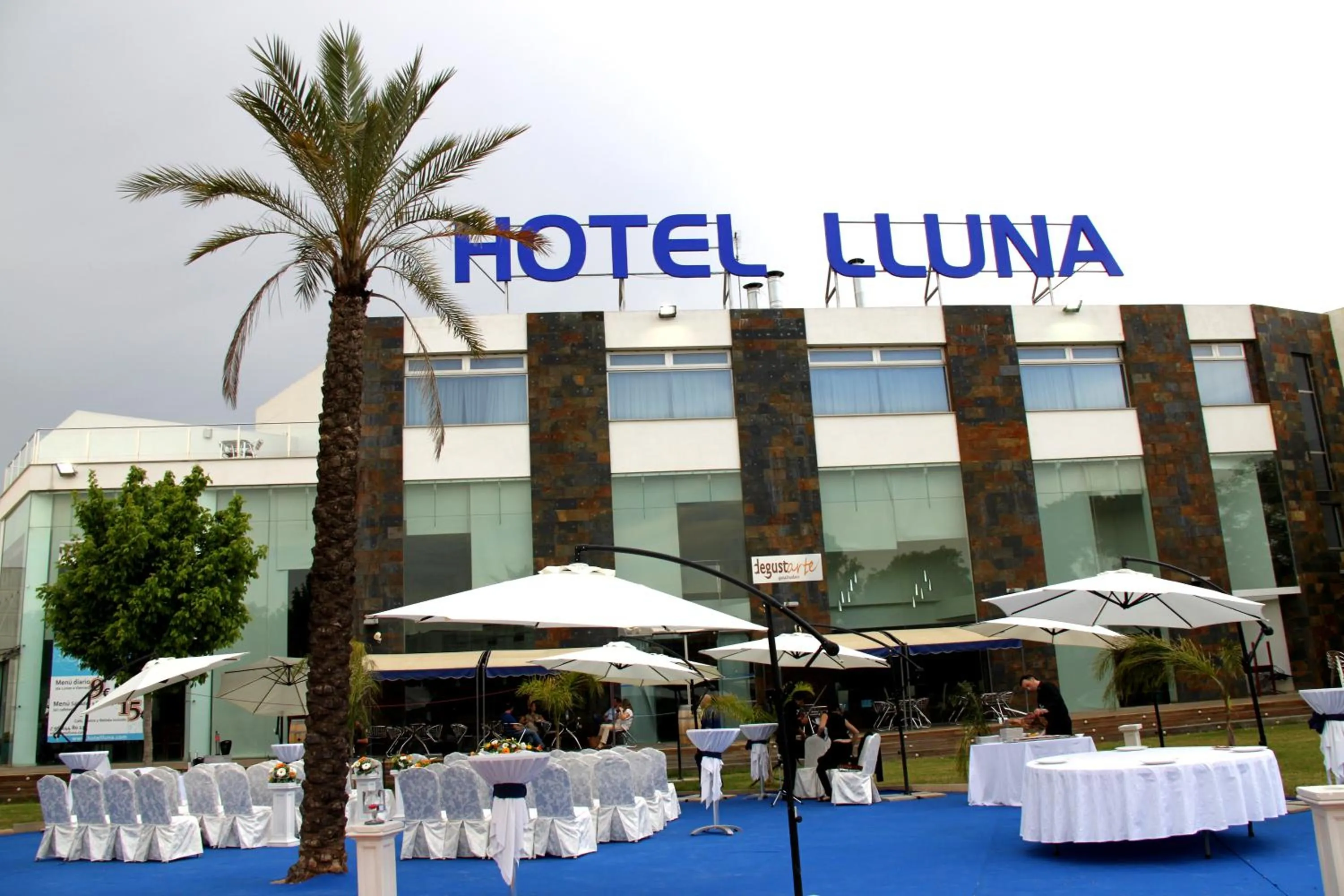 Property building in Hotel Lluna