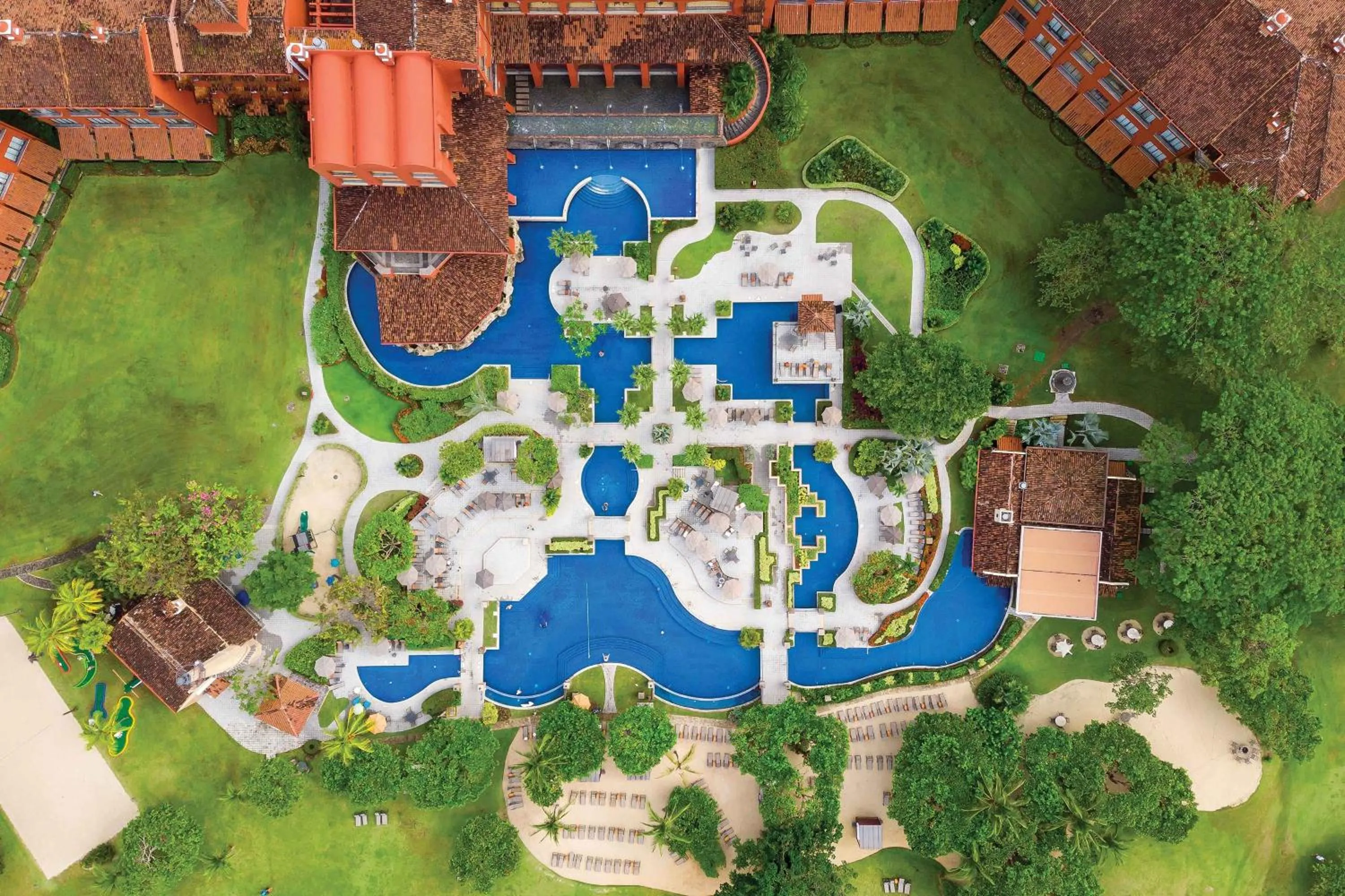 Swimming pool in Marriott Vacation Club at Los Sueños