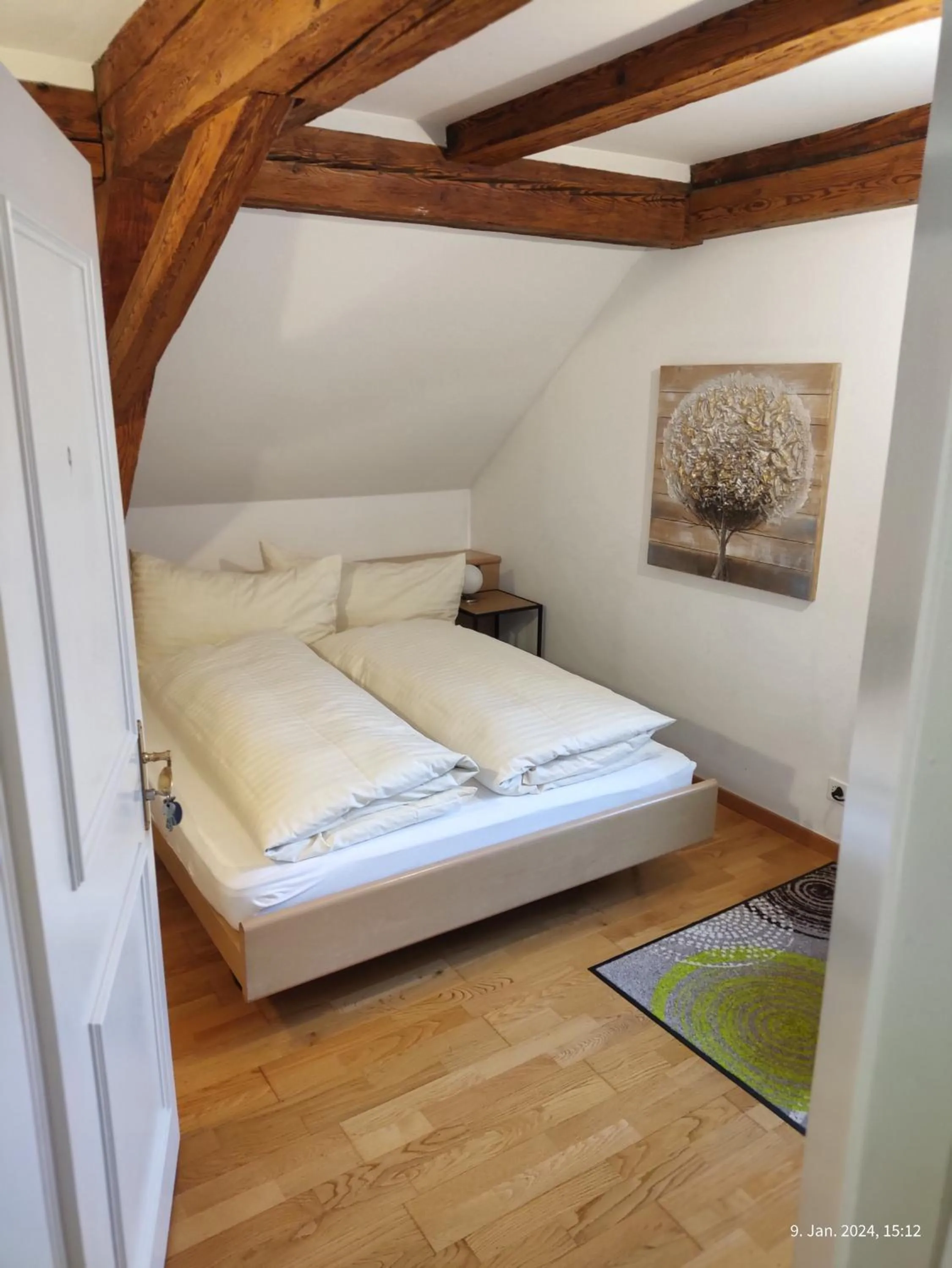 Bed in Gasthaus "Hotel Hirschen"