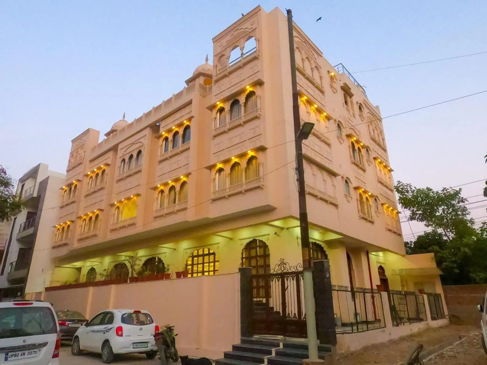 Property building in The Taj Vista Agra -walking distance to Taj Mahal