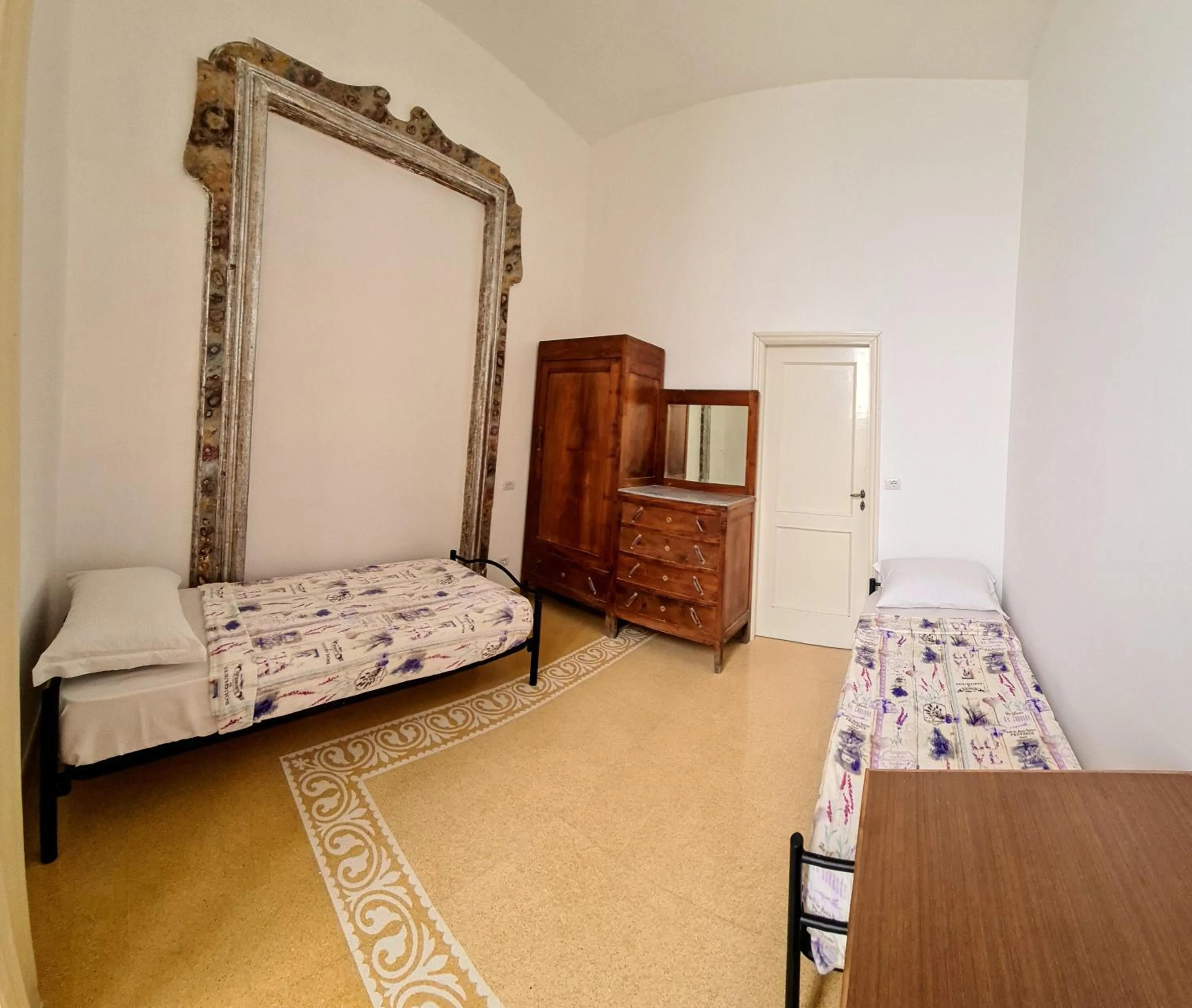 Bed in Salerno Experience Hostel