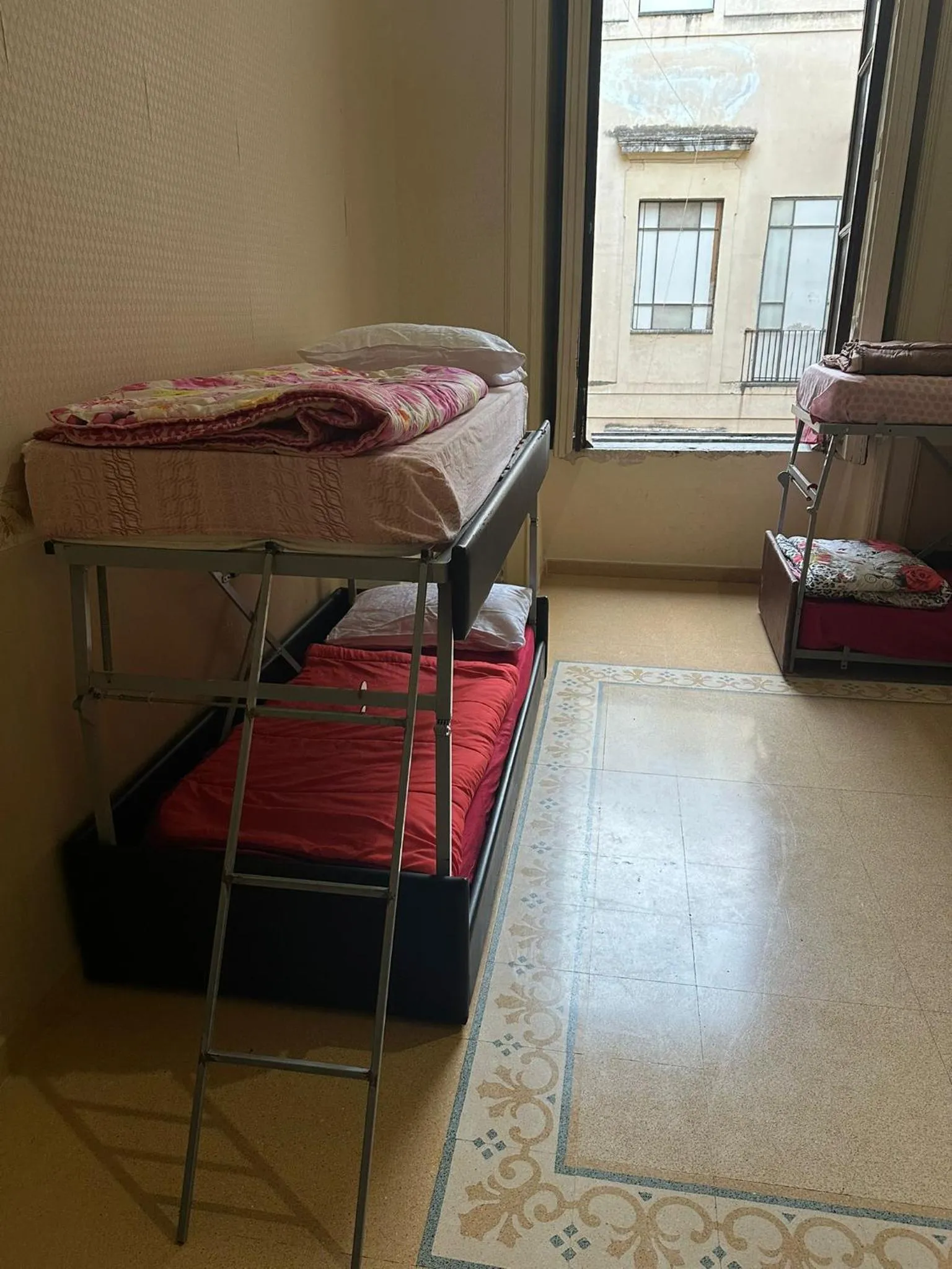 Bed in Salerno Experience Hostel