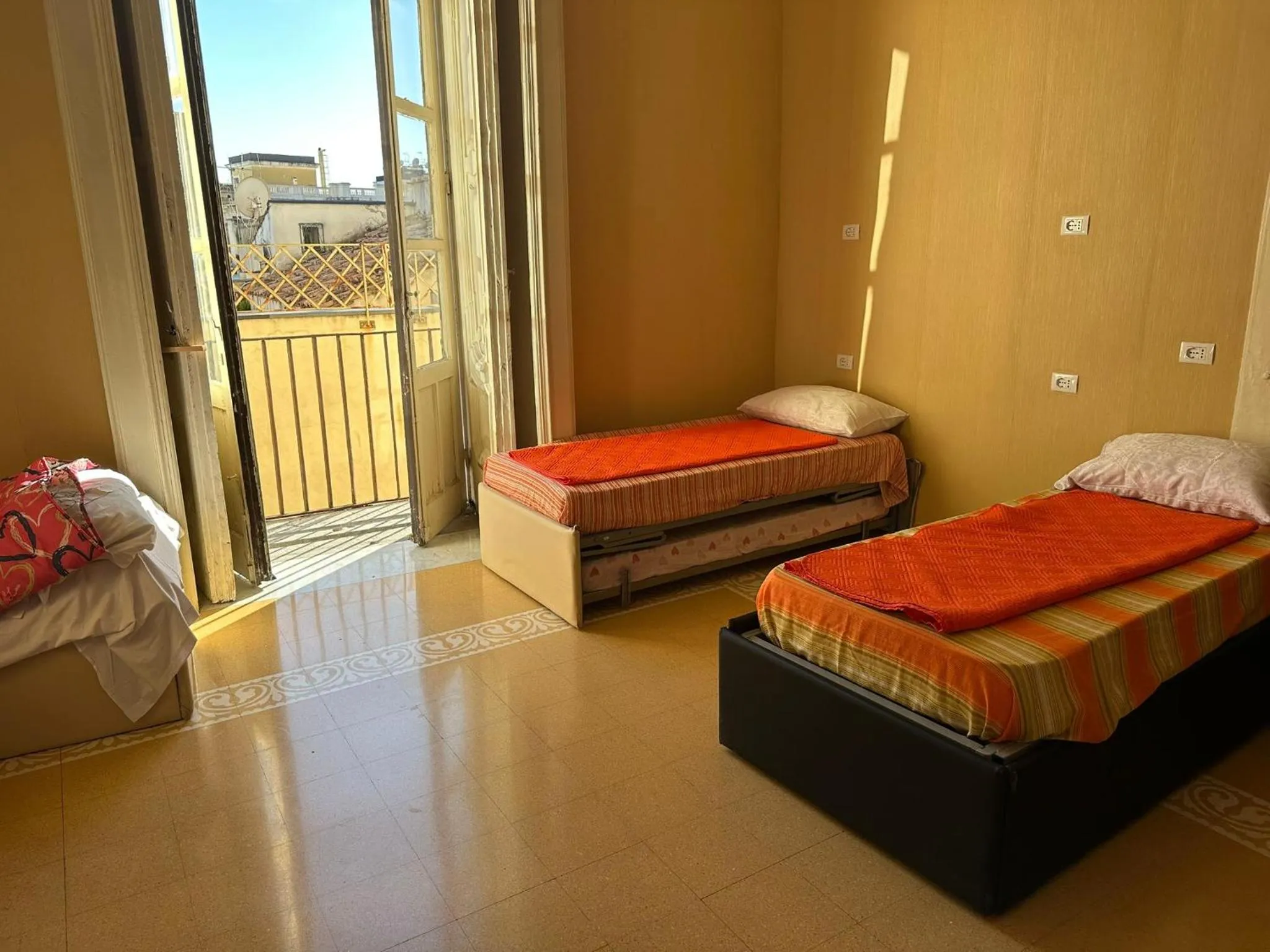 Bed in Salerno Experience Hostel