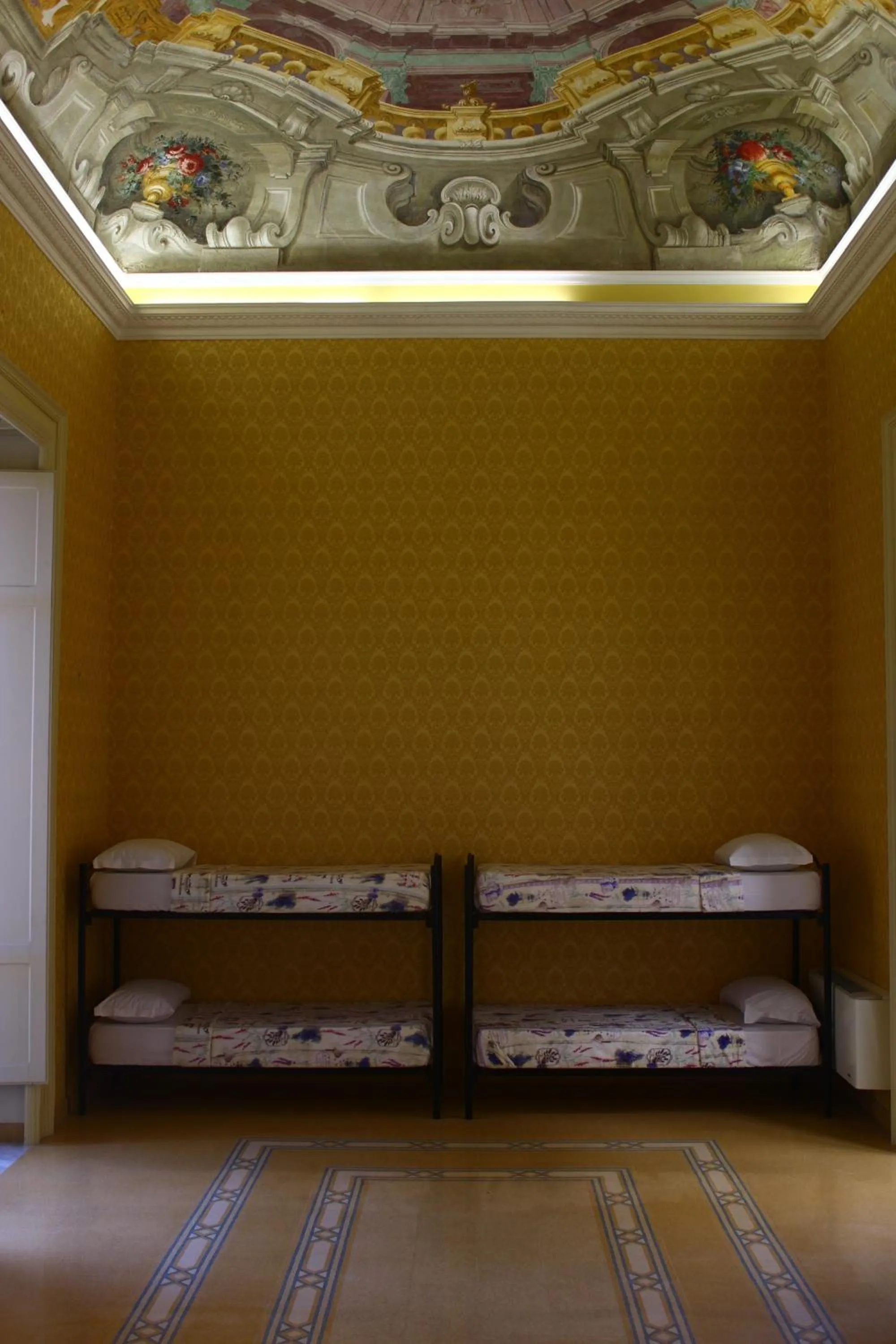 bunk bed, Bed in Salerno Experience Hostel