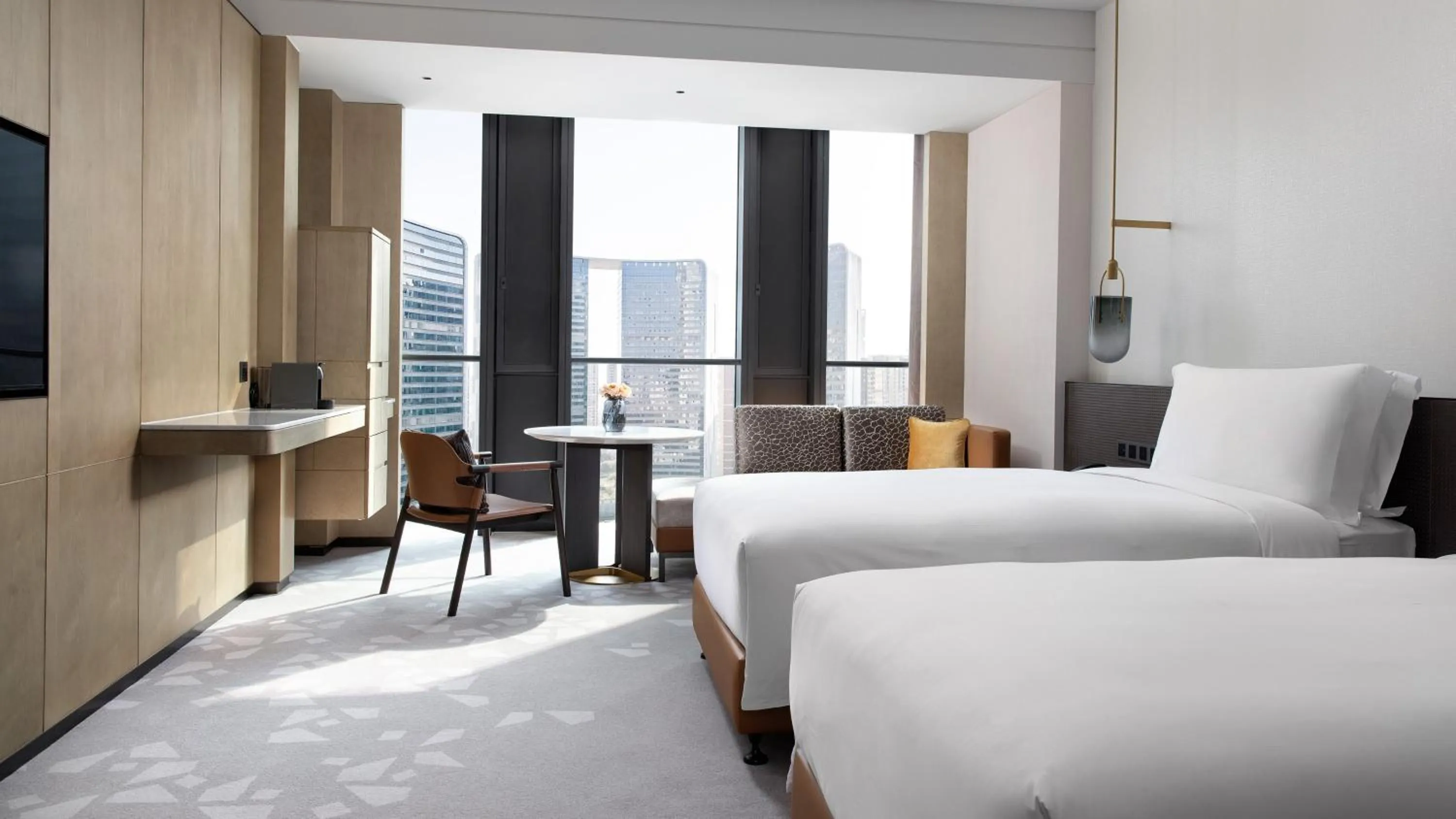 Photo of the whole room, Bed in InterContinental Foshan DongPing