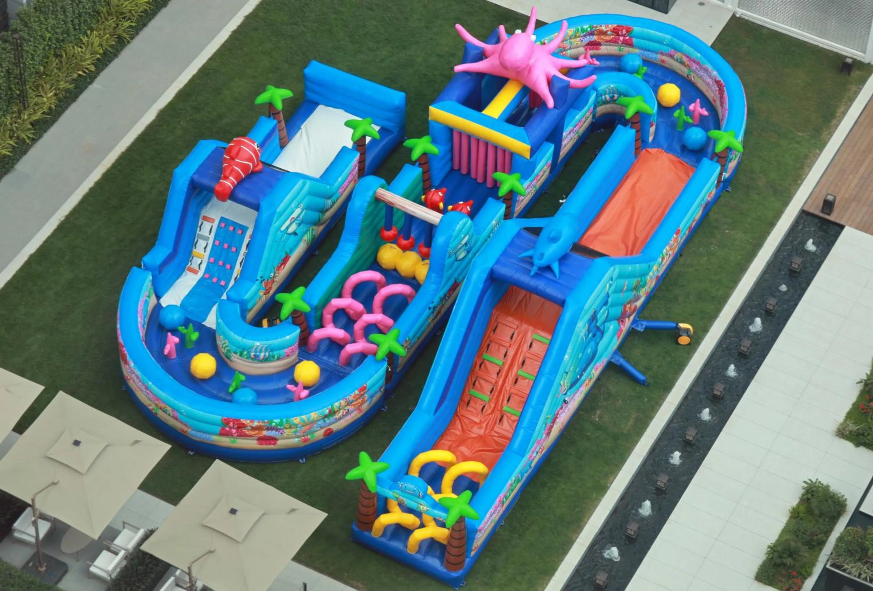 Children play ground in InterContinental Foshan DongPing