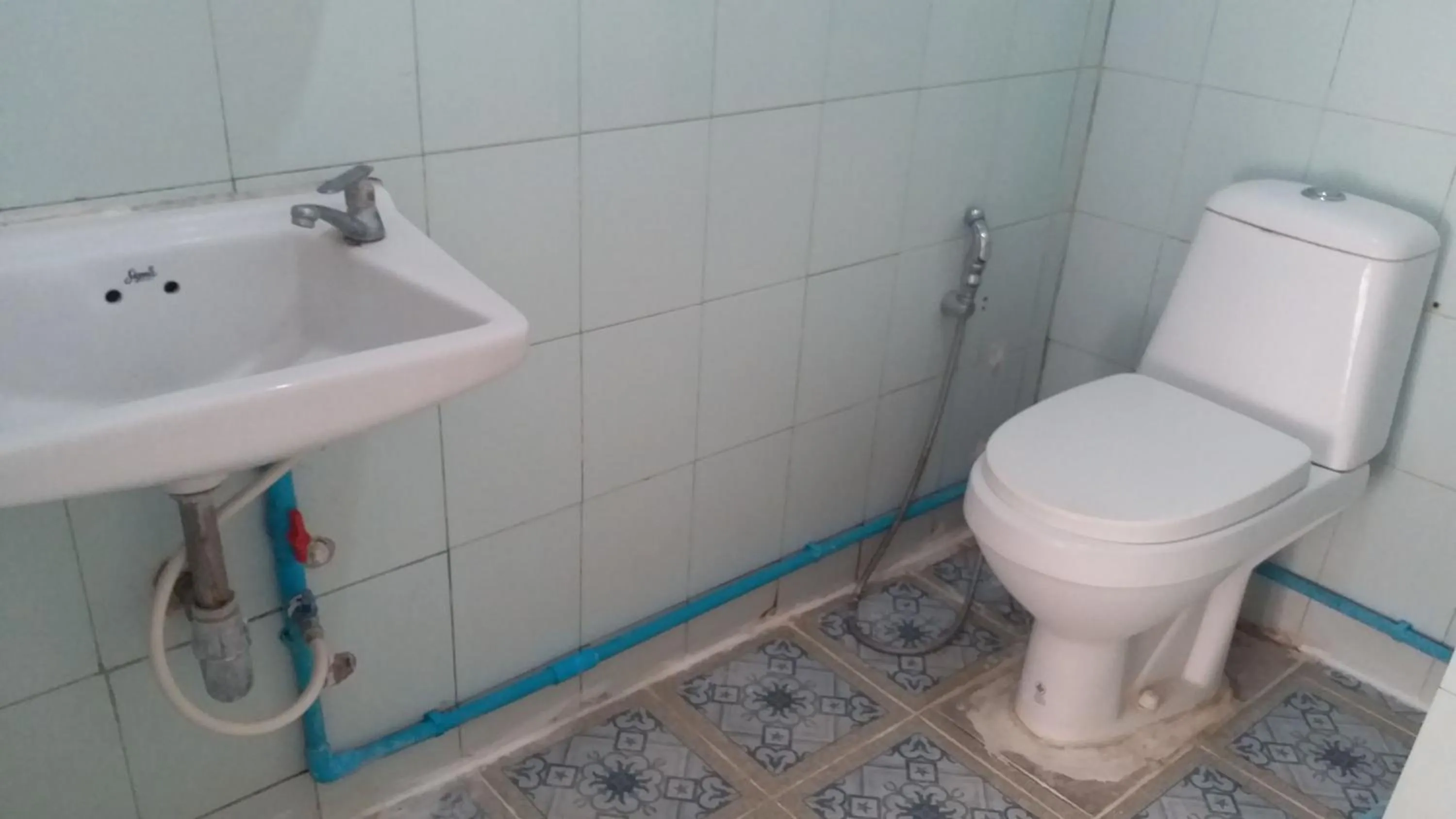 Bathroom in The 99 Inn Hotel