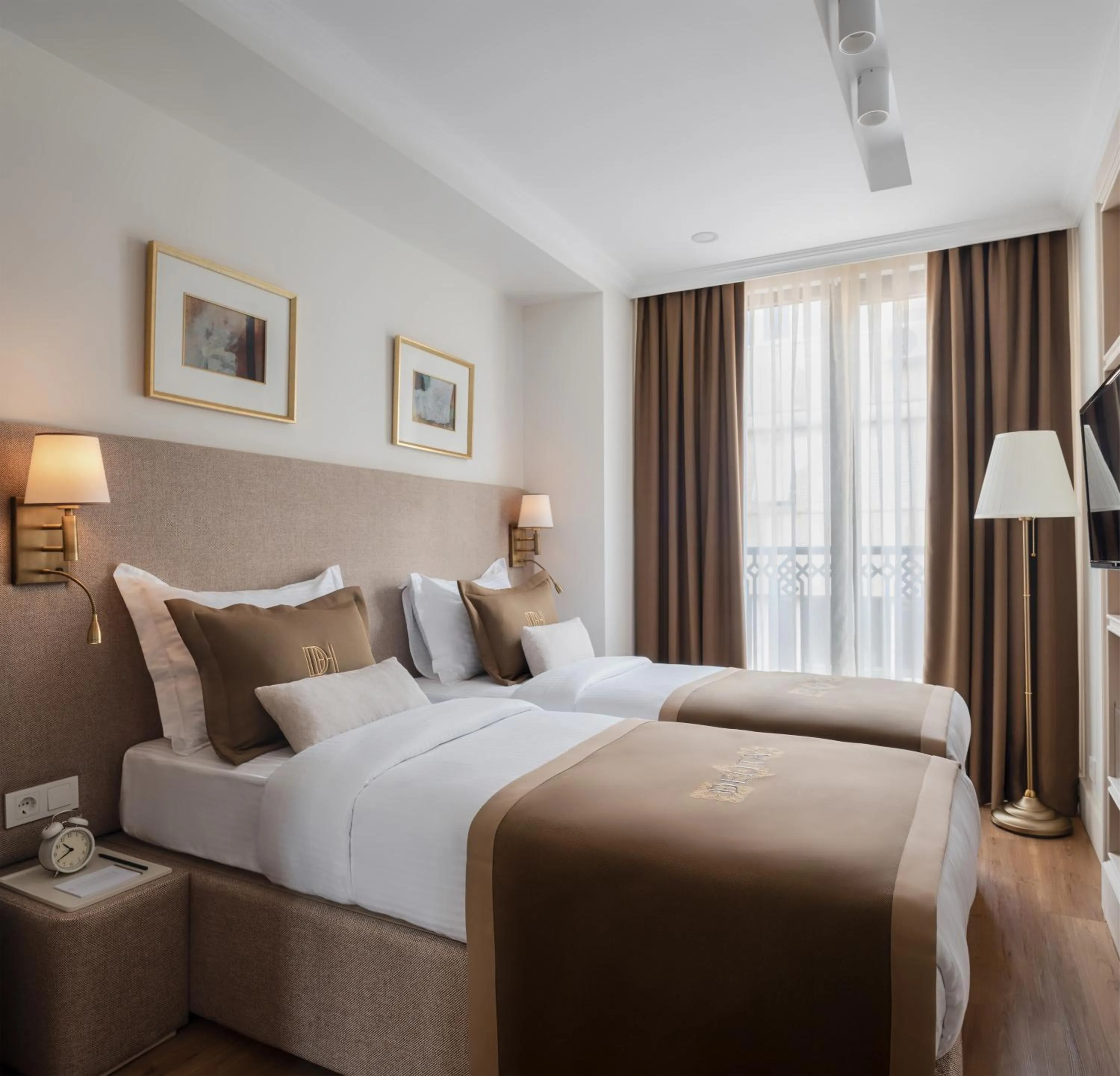 Bed in Delita City Hotel