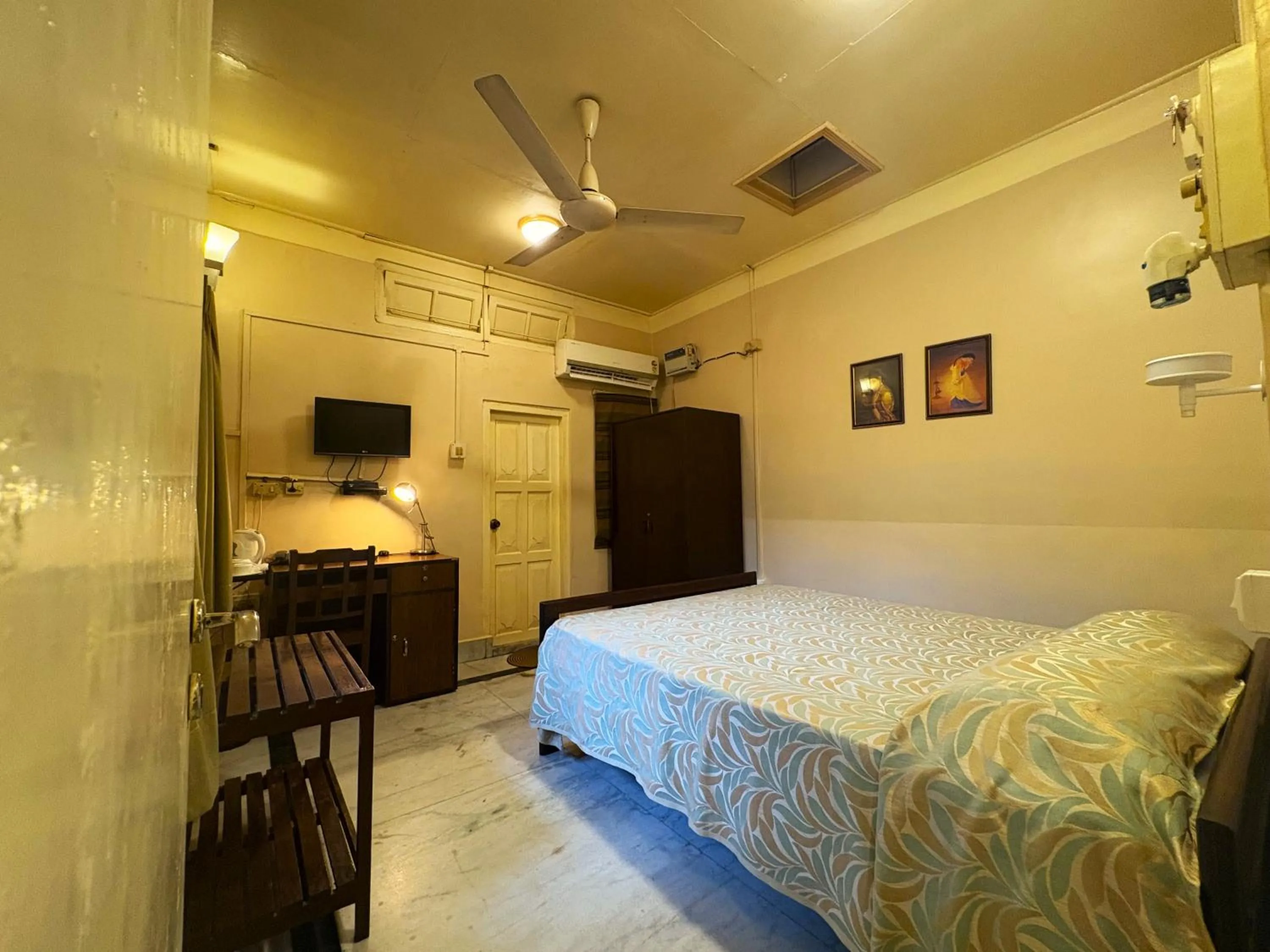 Bed in Golaghat Gymkhana