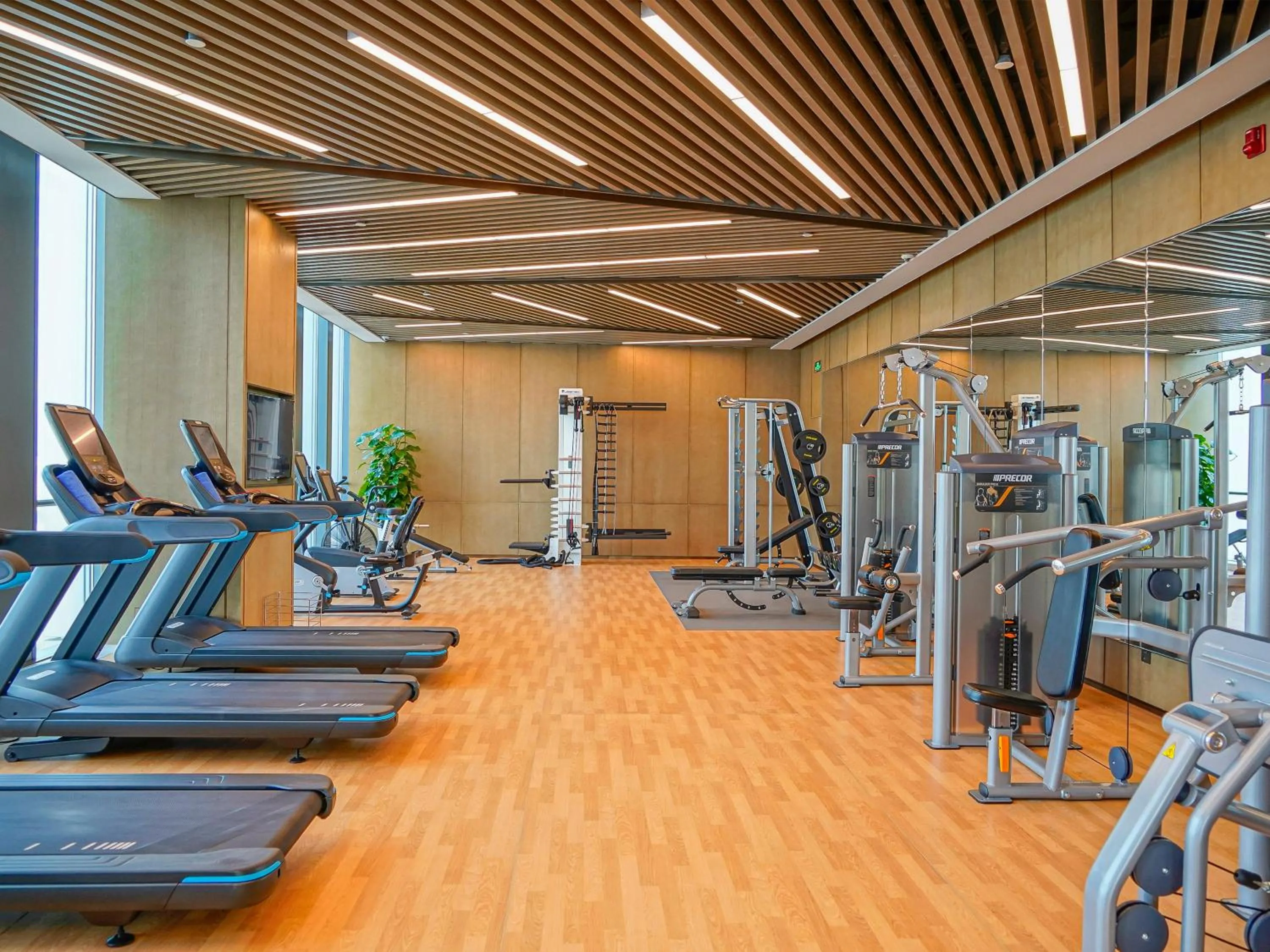 Fitness centre/facilities in Hilton Chongqing Liangjiang New Area