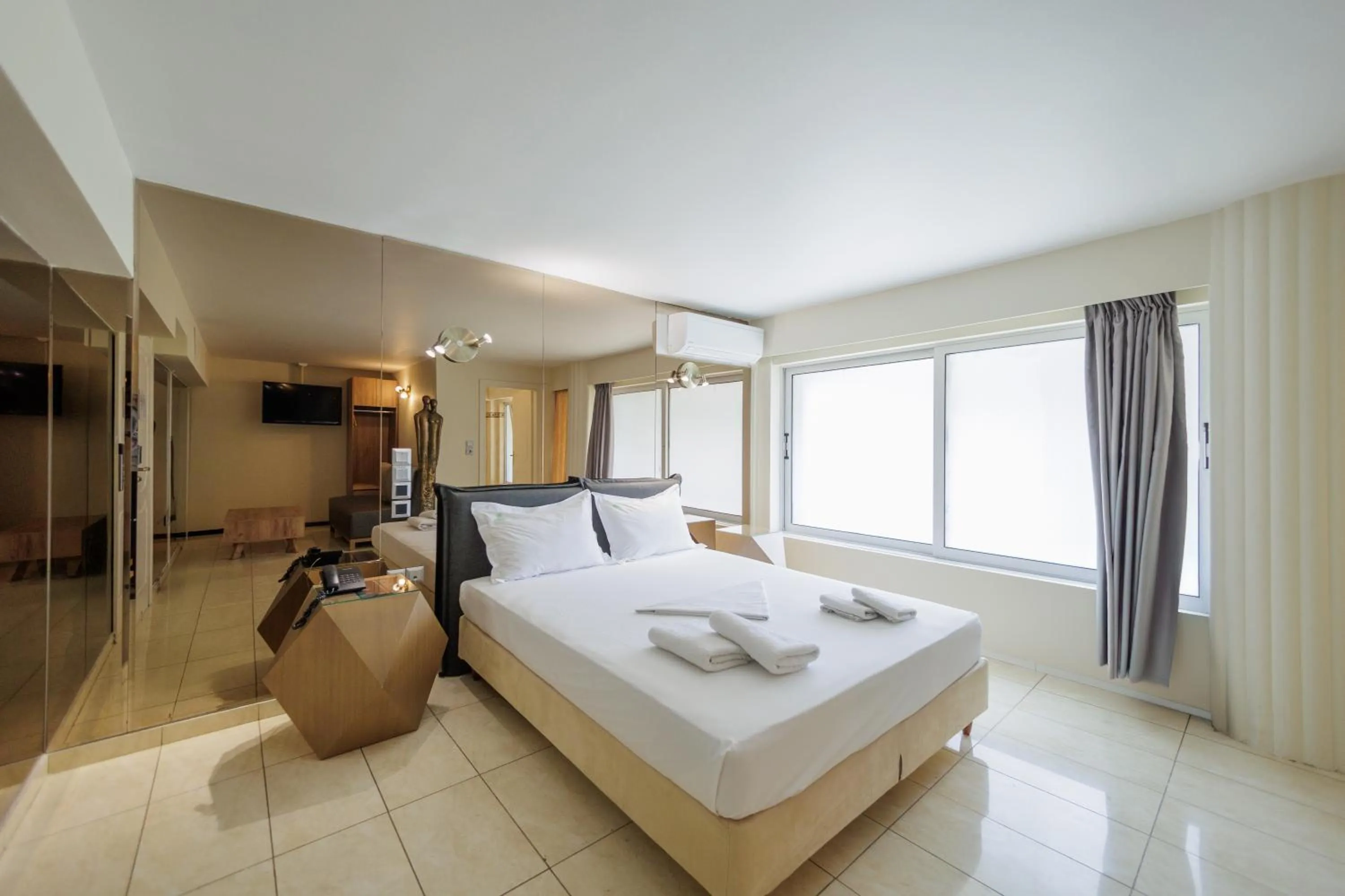 Bathroom, Bed in Aachen