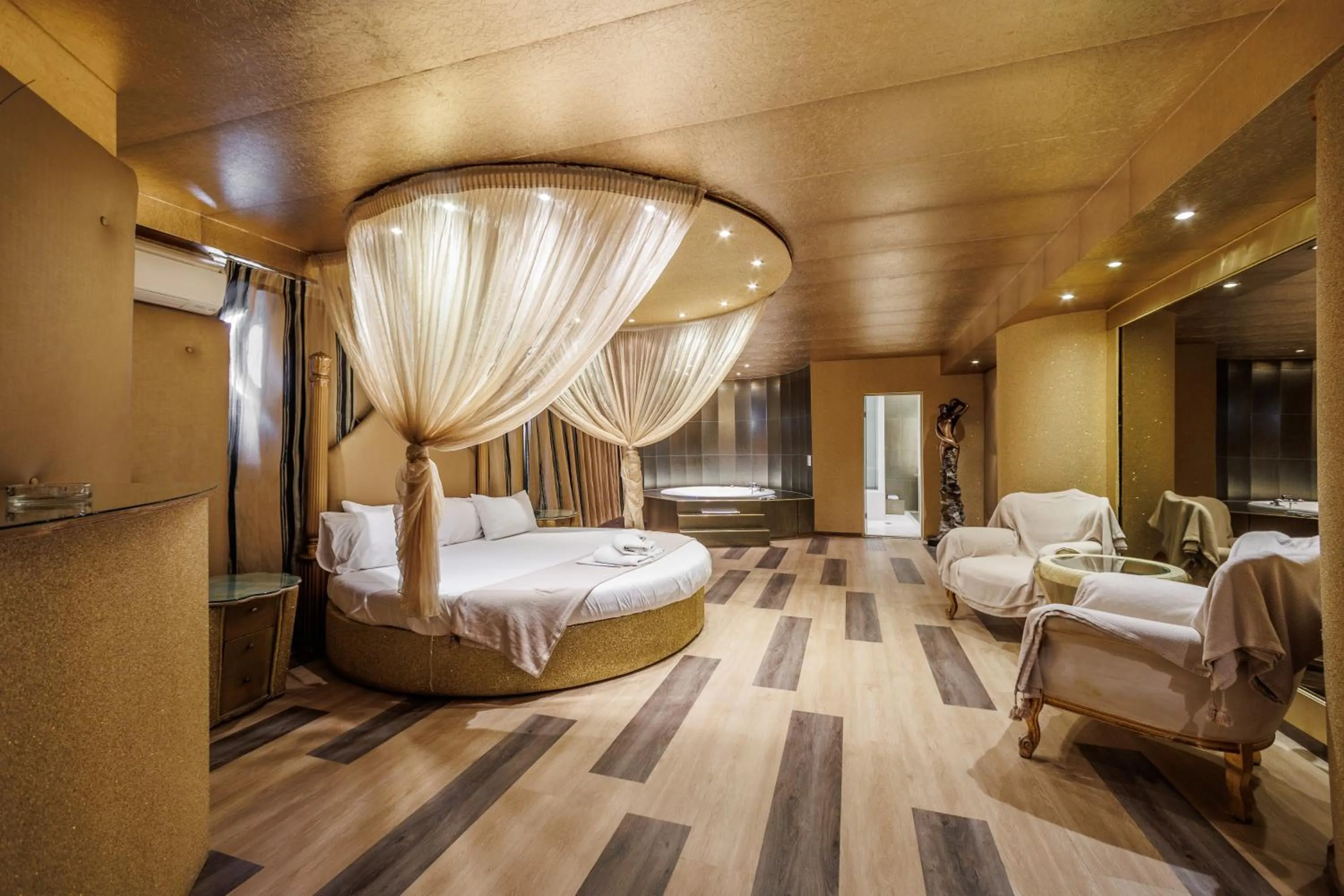 Bedroom, Bed in Aachen