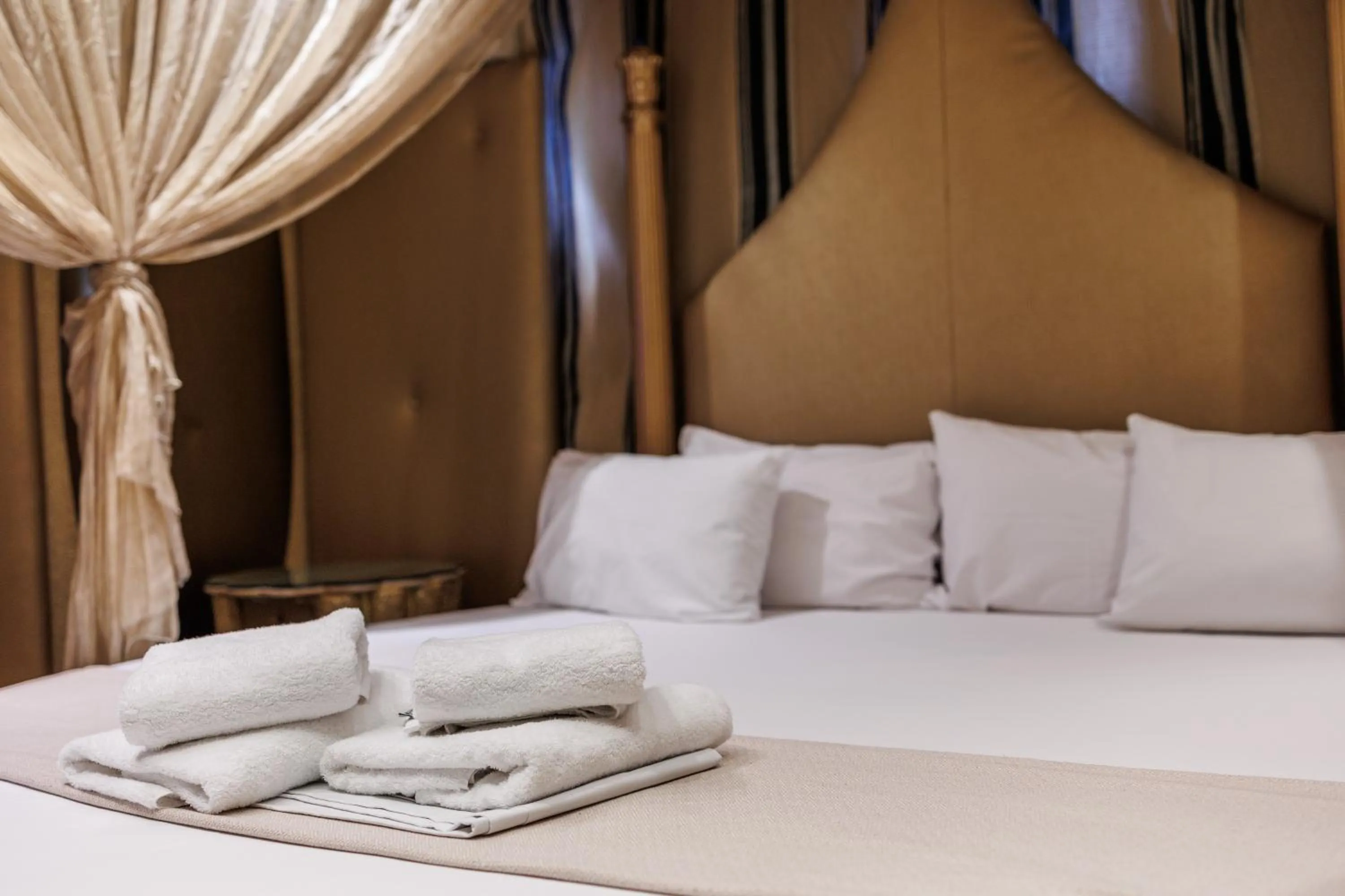 Bedroom, Bed in Aachen