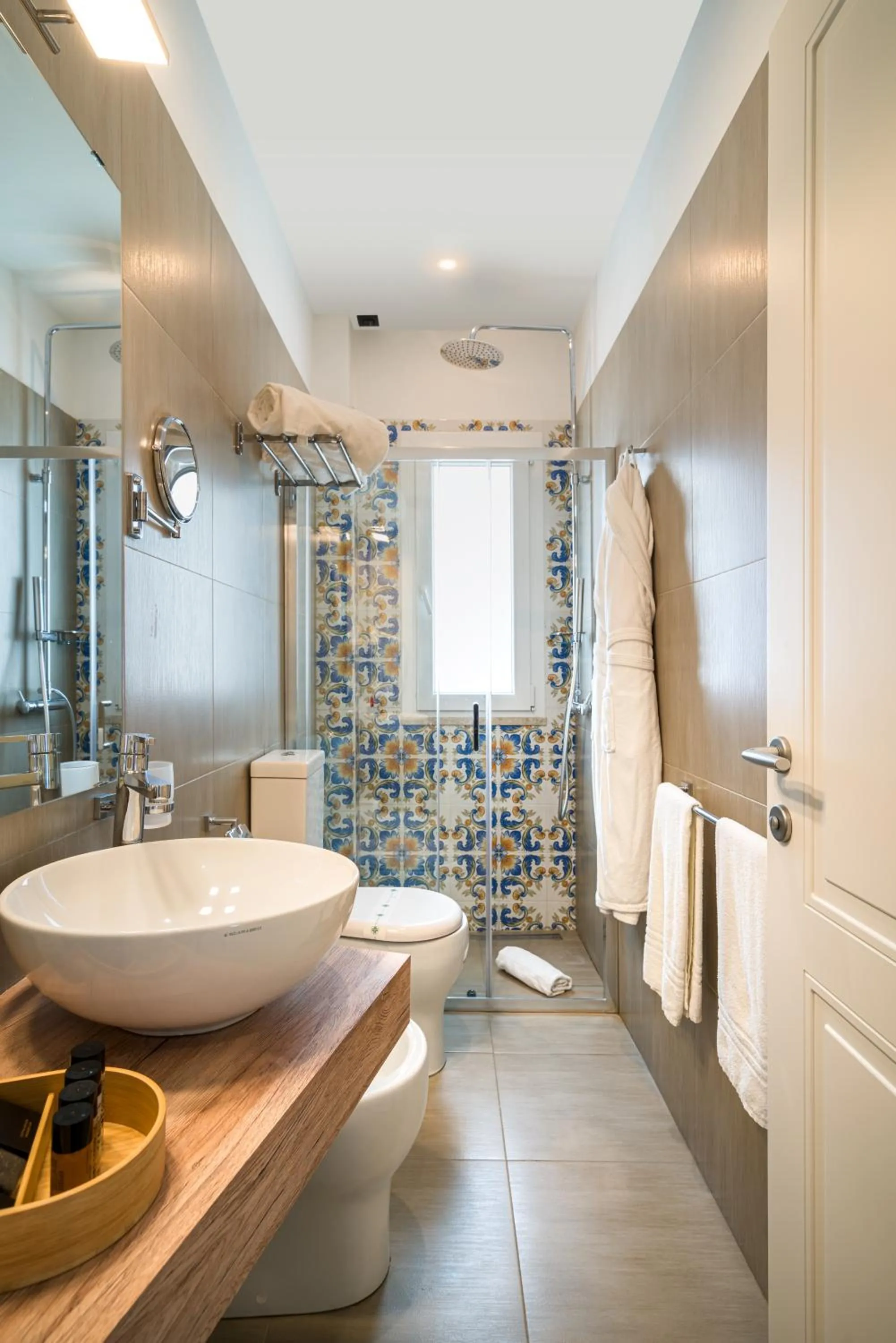 Deluxe Double or Twin Room with Sea View - single occupancy in Hotel Rivage Taormina