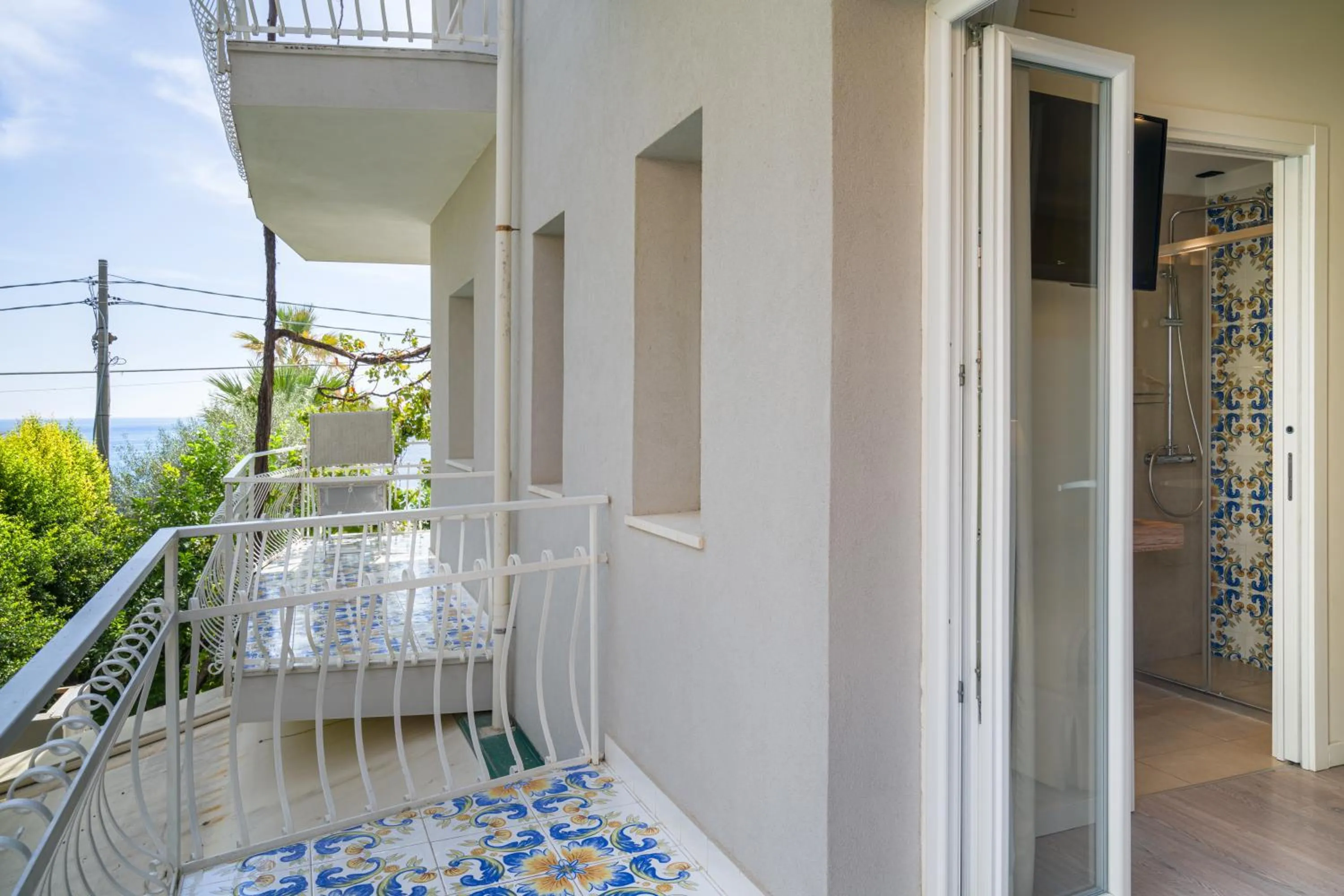 Classic Triple Room with Lateral Sea View - single occupancy in Hotel Rivage Taormina