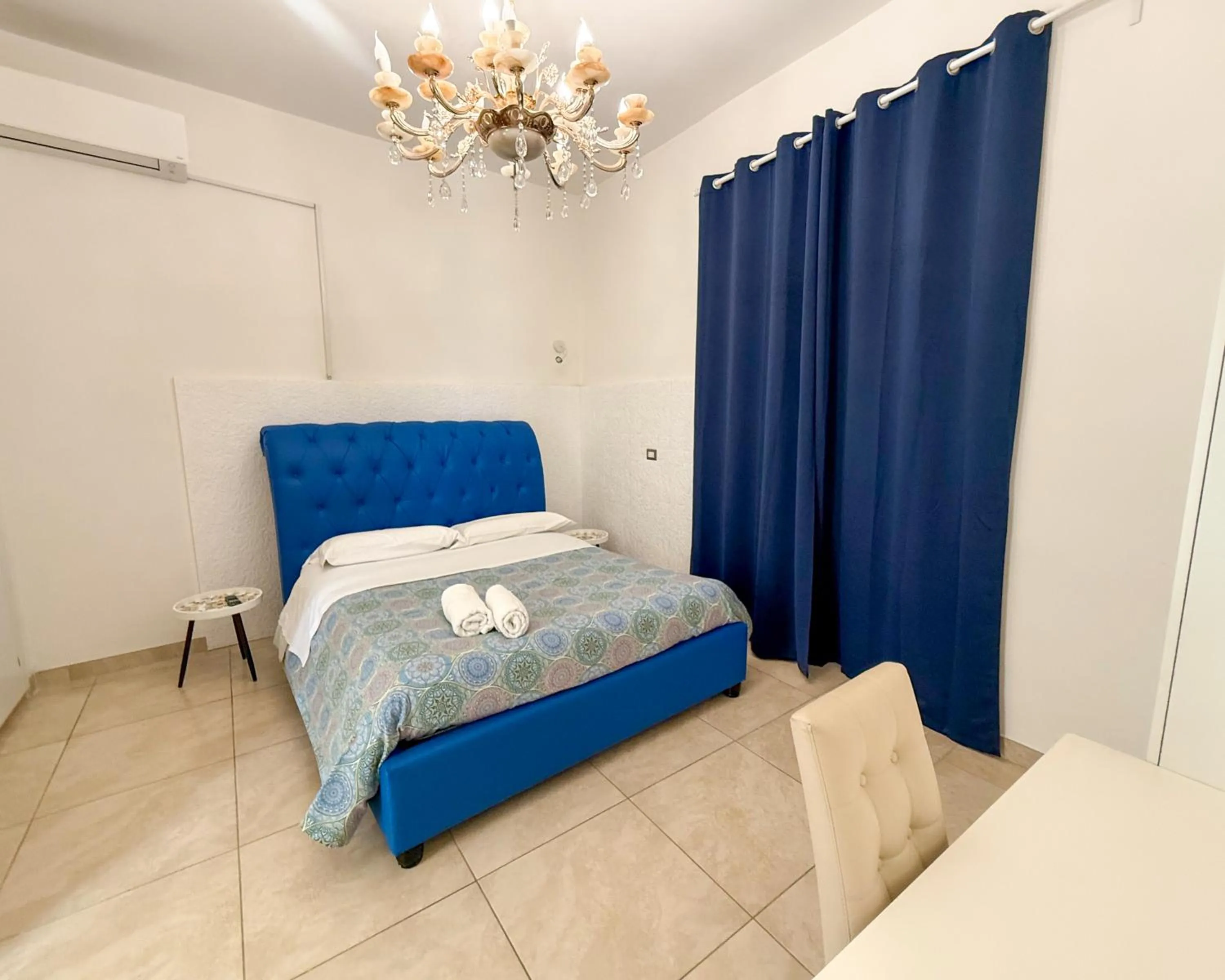 Bedroom, Bed in B&B SOGNANDO VIETRI e SPA ESCLUSIVA