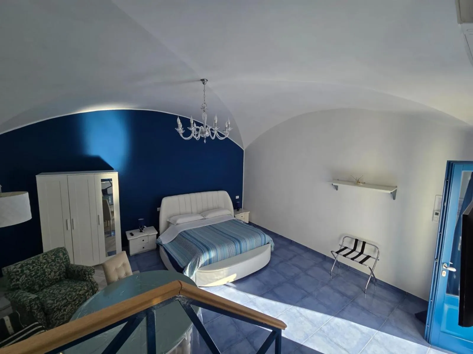 Photo of the whole room, Bed in B&B SOGNANDO VIETRI e SPA ESCLUSIVA