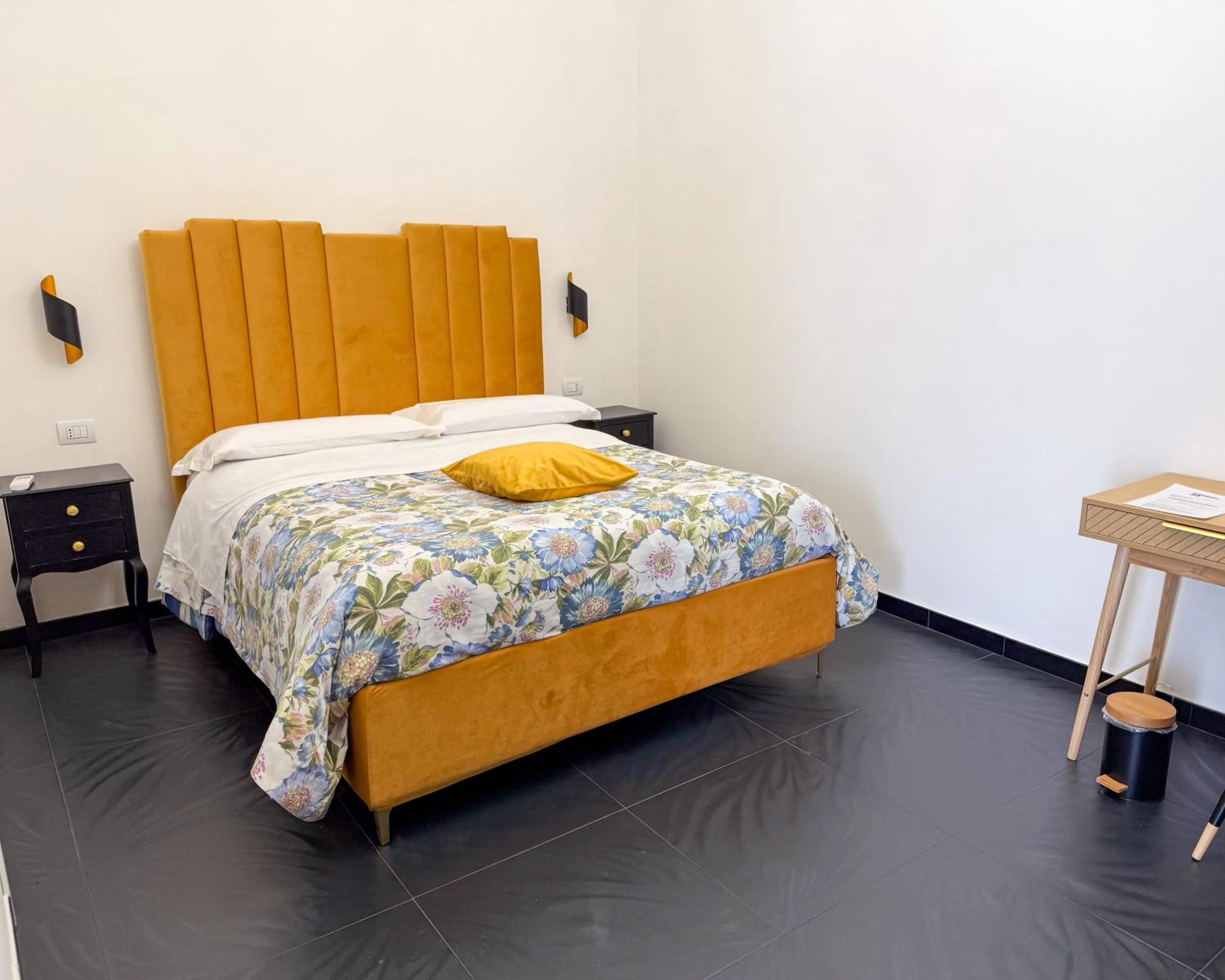 Bedroom, Bed in B&B SOGNANDO VIETRI e SPA ESCLUSIVA