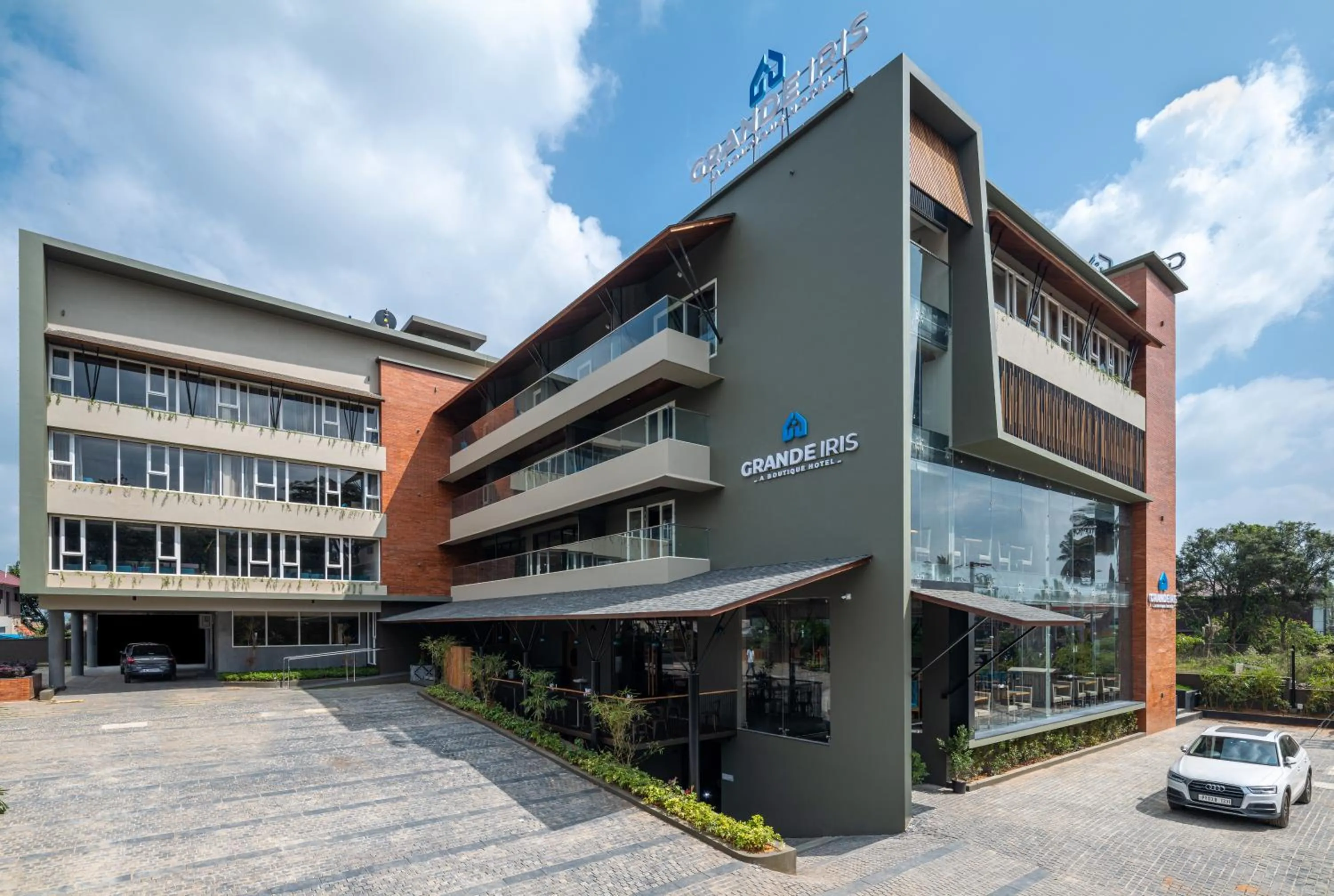 Property building in GRANDE IRIS