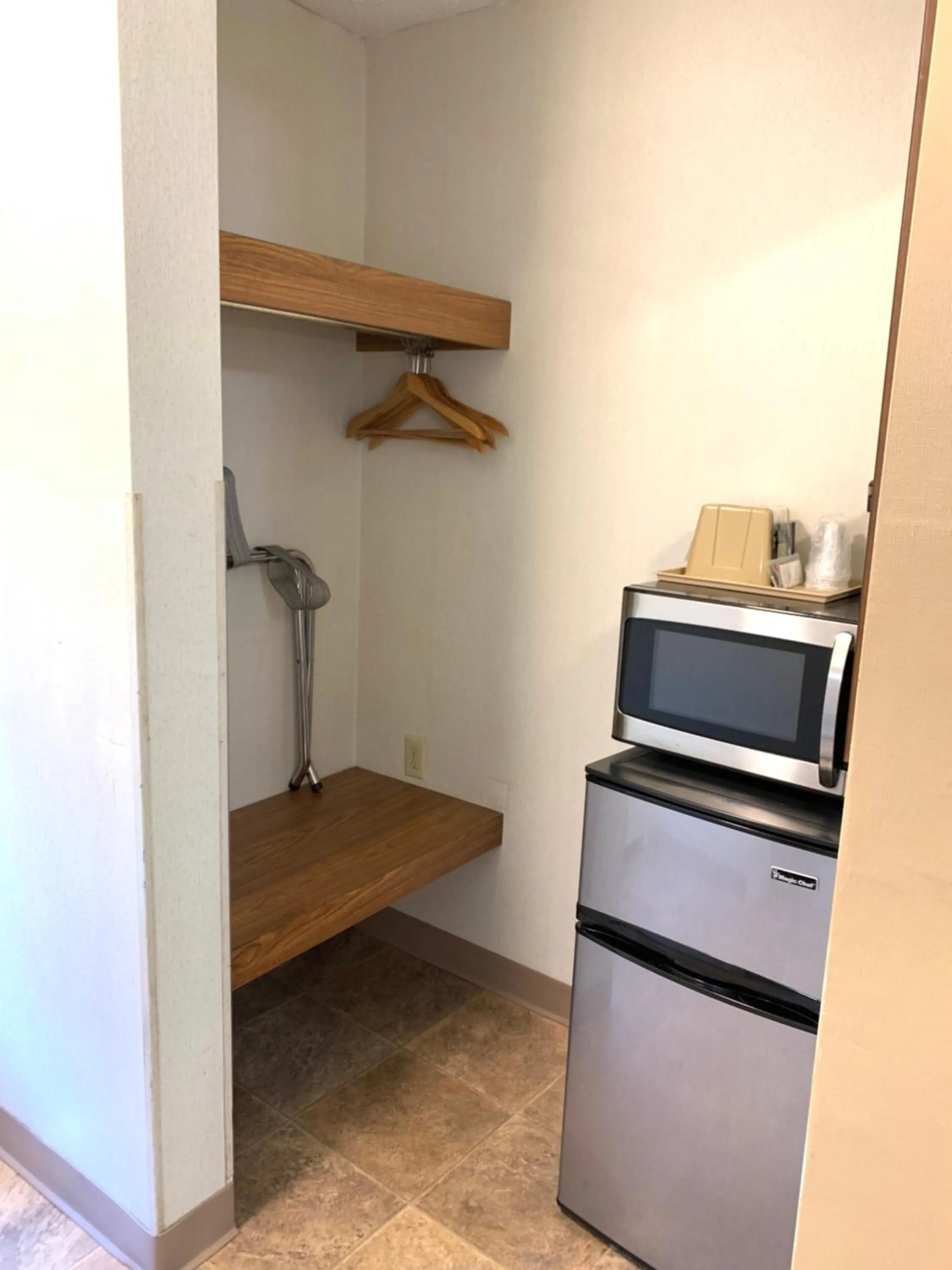 Carr's Northside Hotel and Cottages