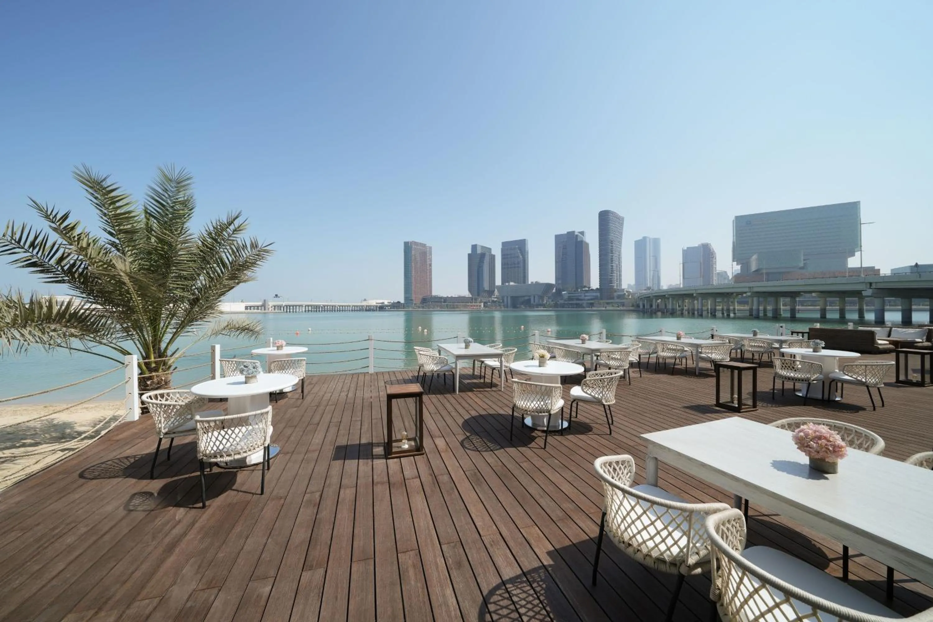Restaurant/places to eat in Le Meridien Abu Dhabi Resort