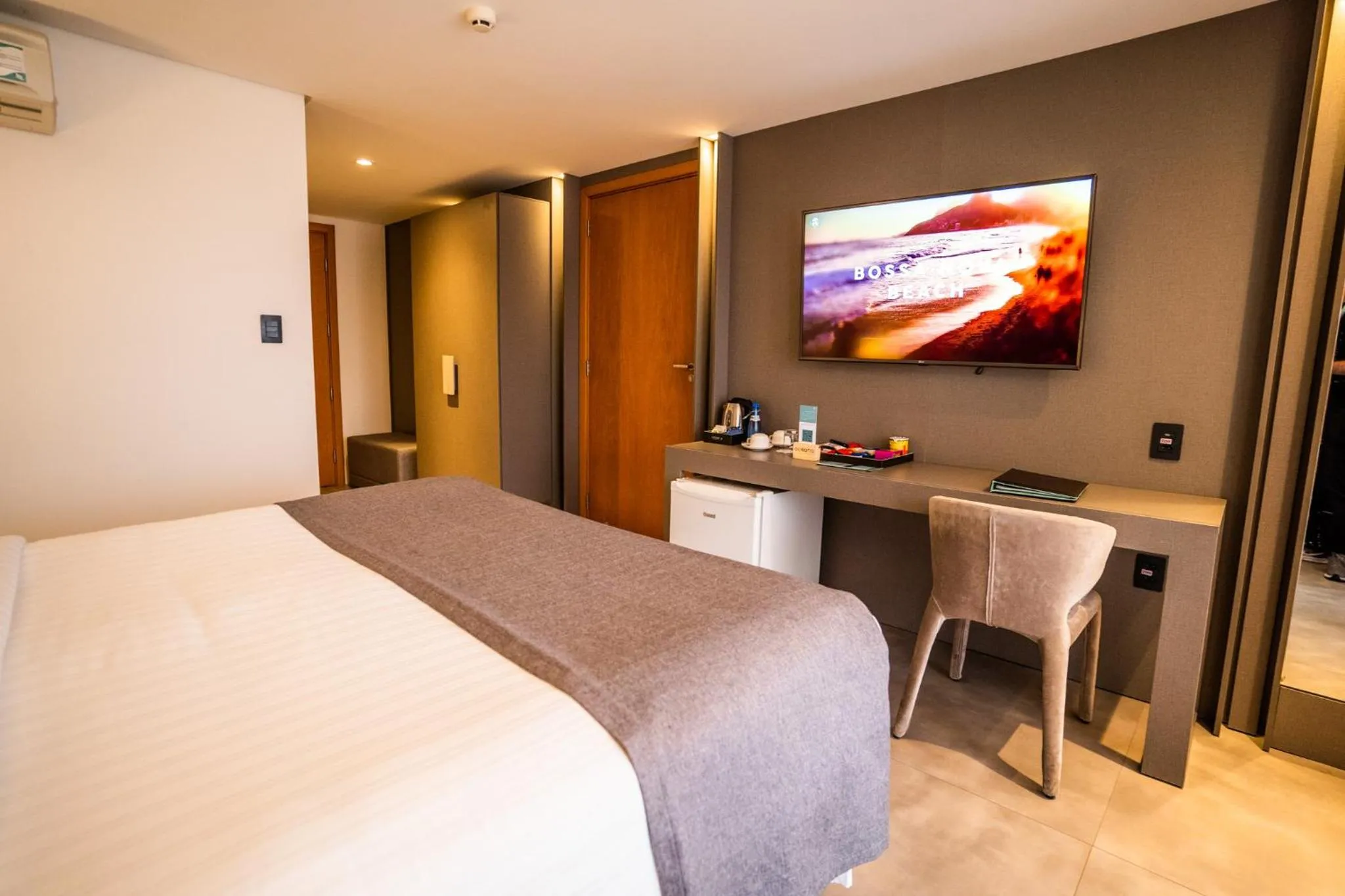 Bedroom, Bed in Oceana Atlântico Hotel & SPA