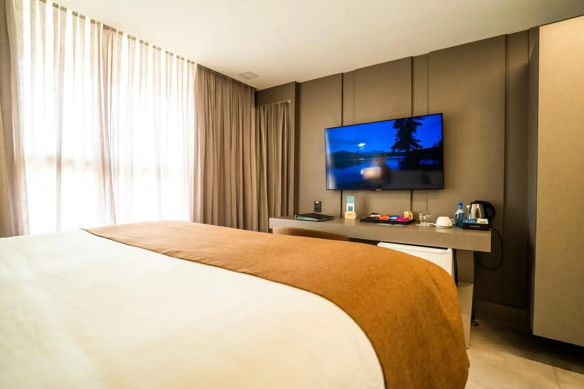 Deluxe Double Room with Side Sea View in Oceana Atlântico Hotel & SPA Deluxe Double Room with Side Sea View in Oceana Atlântico Hotel & SPA