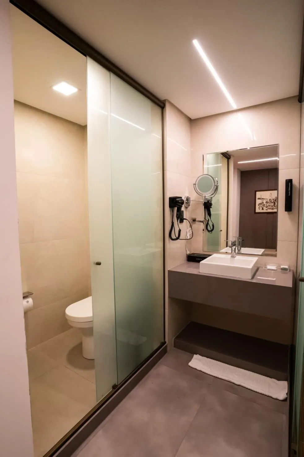 Toilet in Oceana Atlântico Hotel & SPA