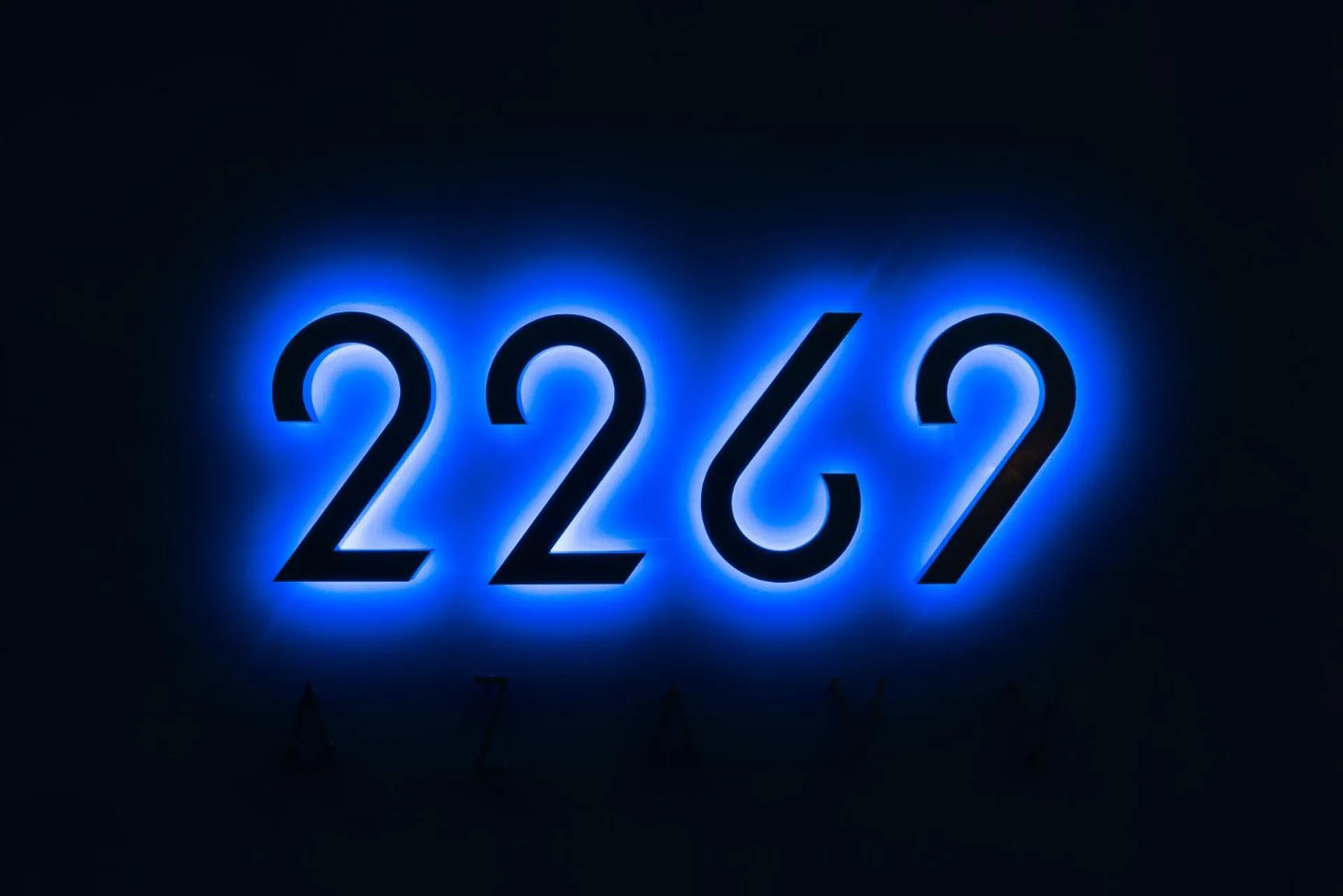 Property logo or sign in 2269AZAVU