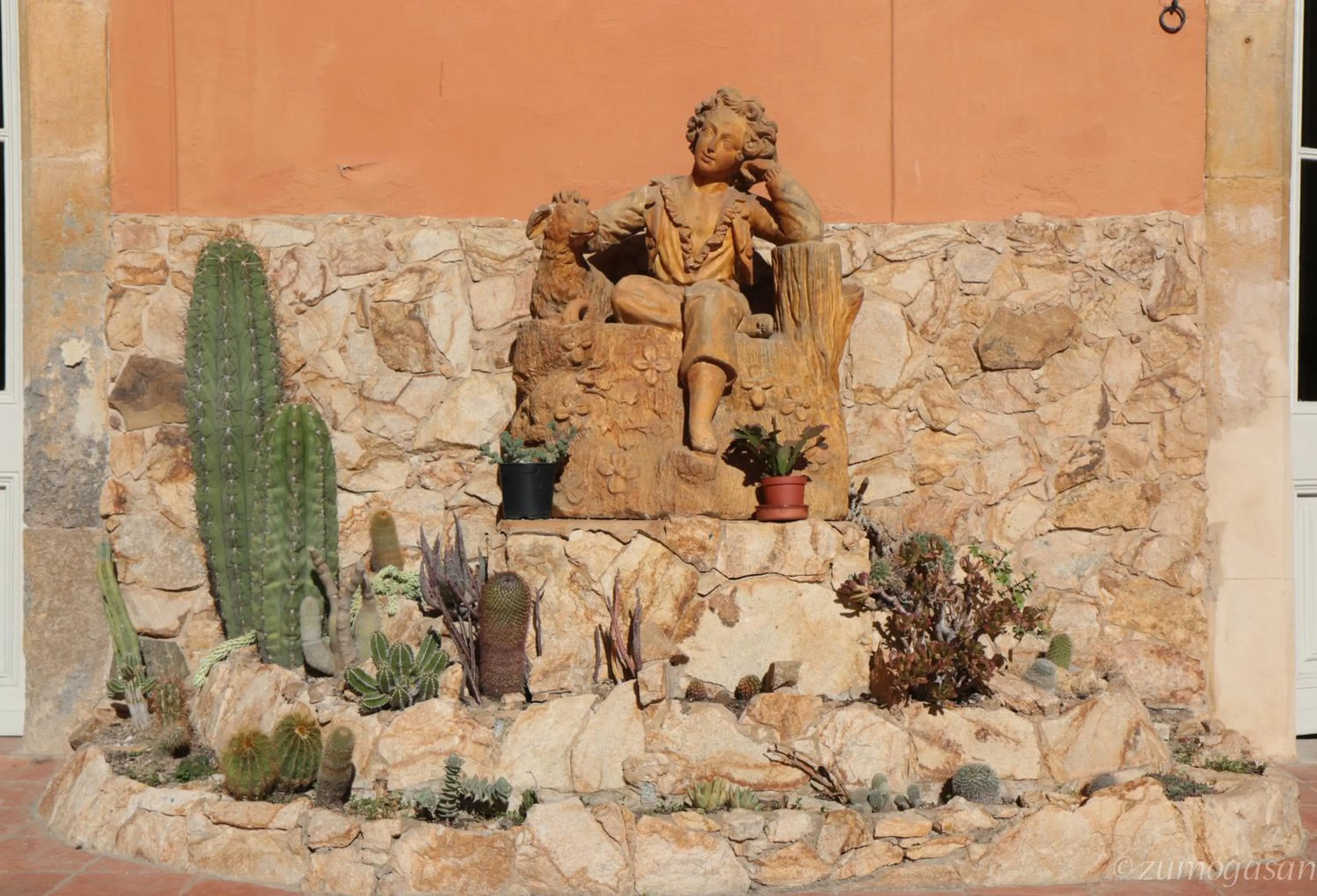 Decorative detail in Hostal Plaja i Pati de Can Plaja