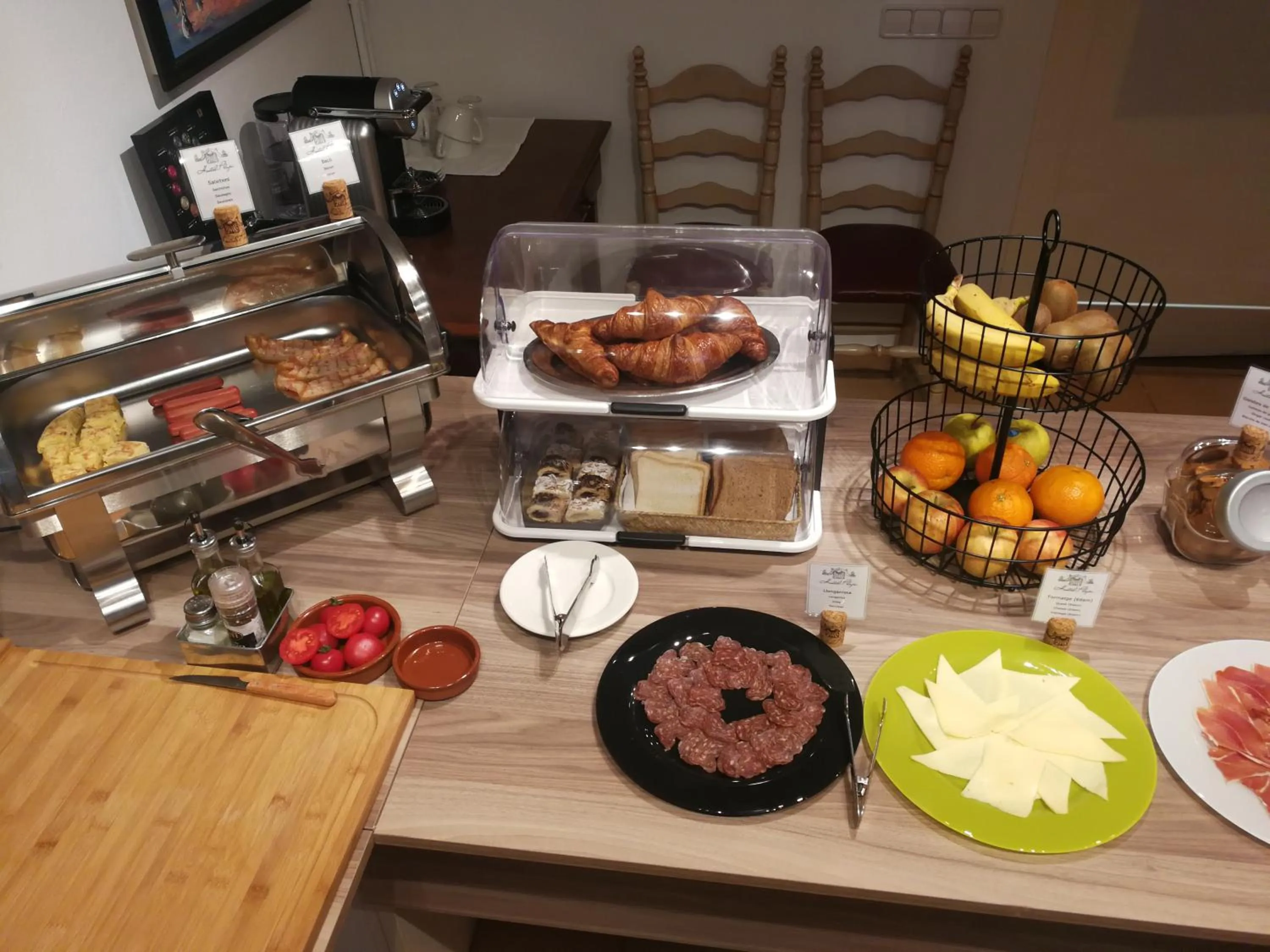 Breakfast in Hostal Plaja i Pati de Can Plaja