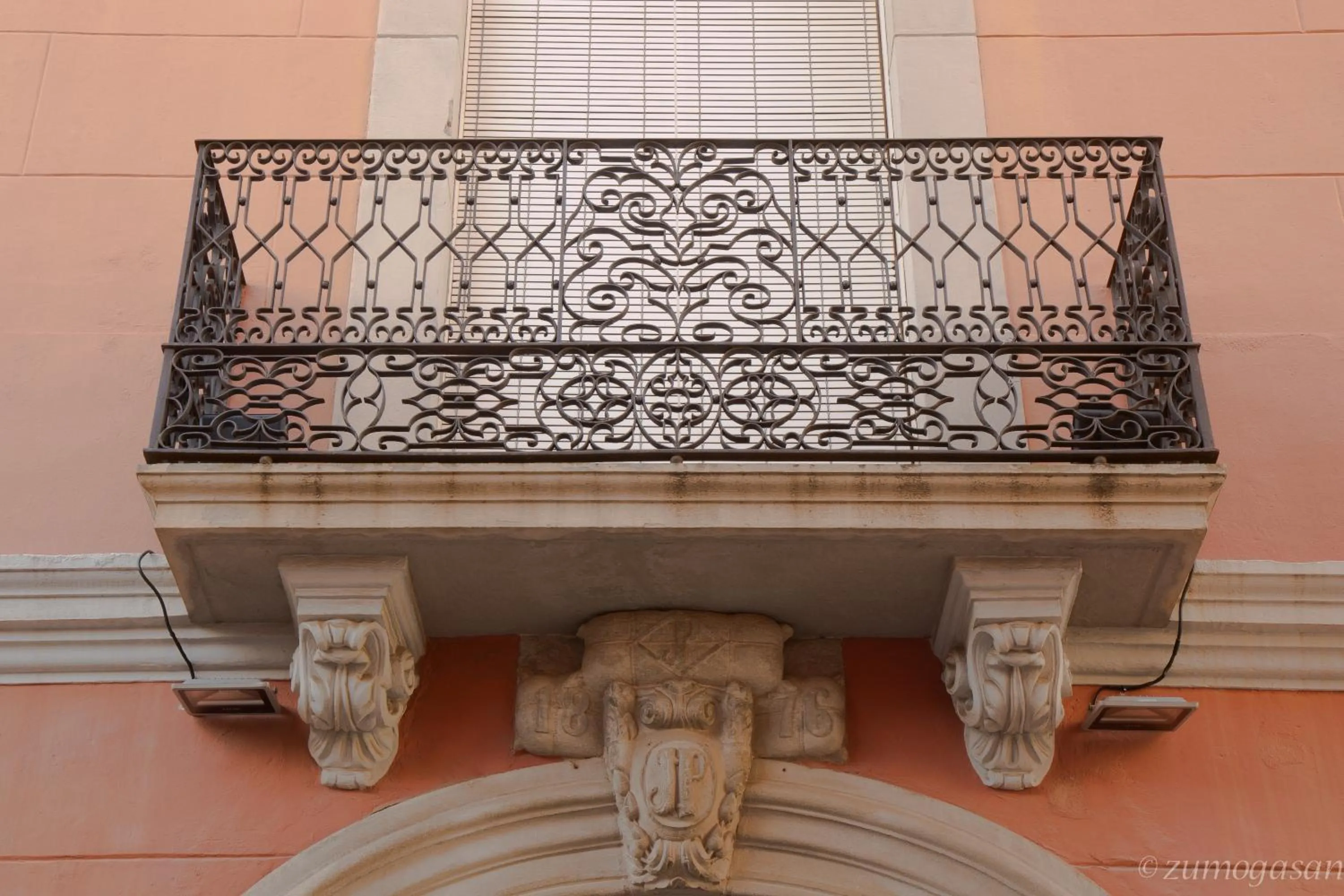 Decorative detail in Hostal Plaja i Pati de Can Plaja