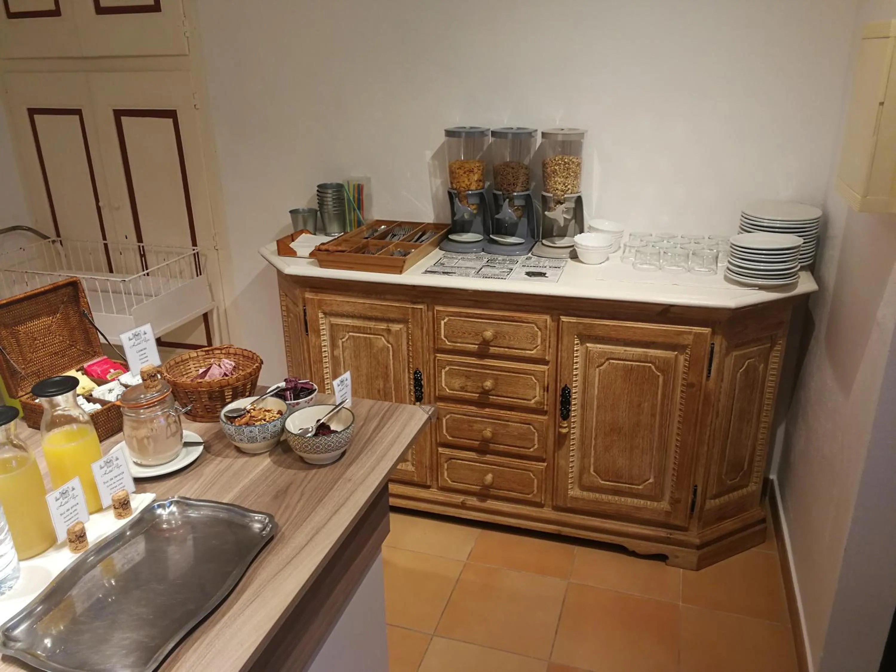 Breakfast in Hostal Plaja i Pati de Can Plaja