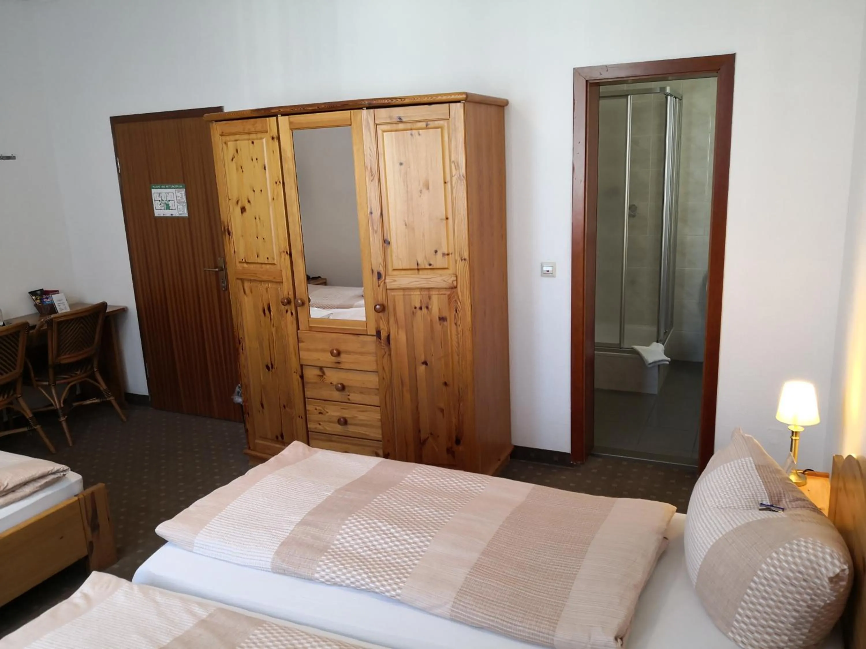 Photo of the whole room, Bed in Pension am Heusteig