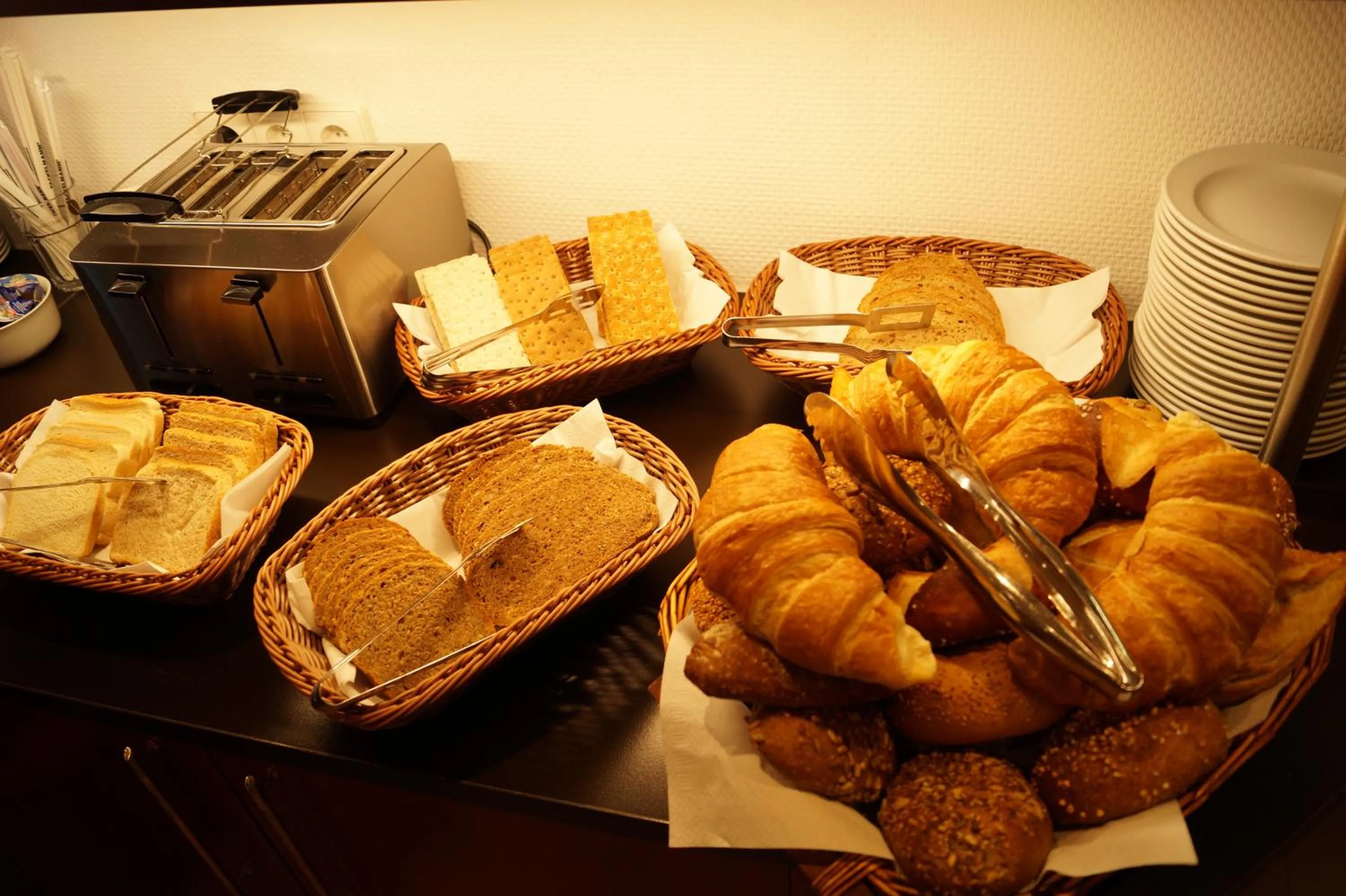 Buffet breakfast in Pension am Heusteig