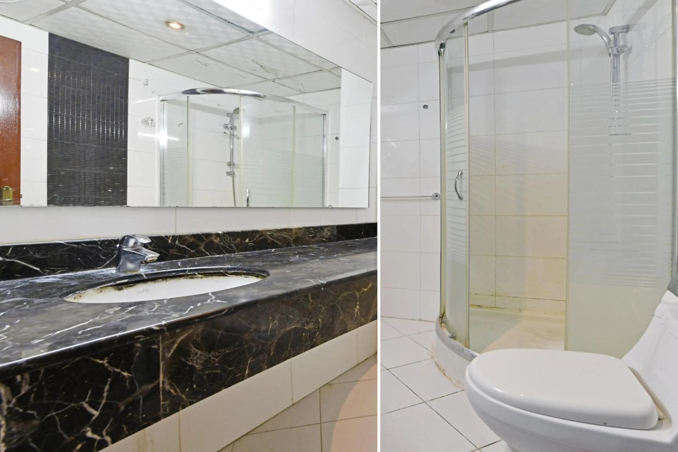 Bedroom in OYO 118 Revira Hotel