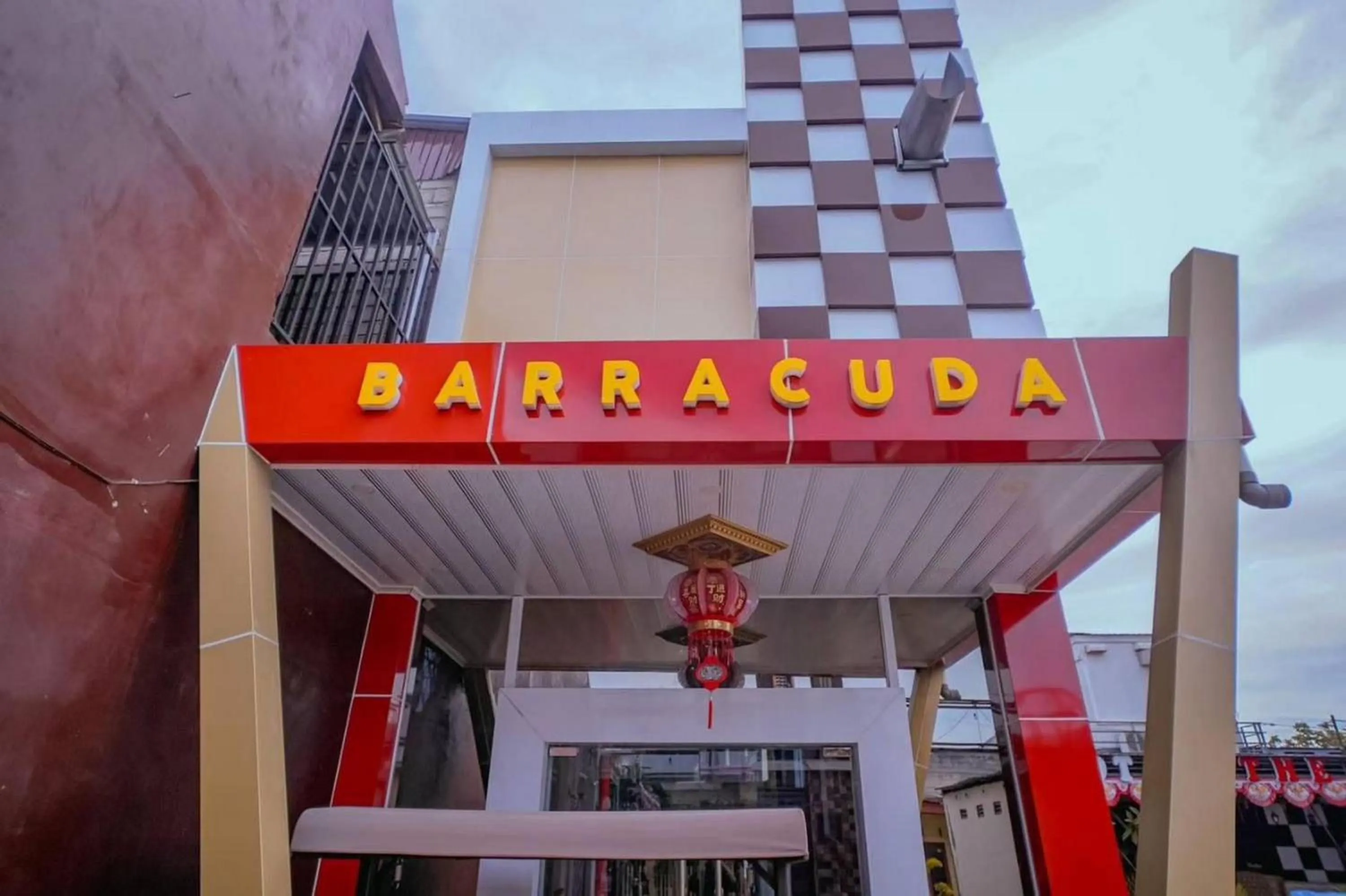 Property building in The One Hotel Gorontalo Mitra RedDoorz