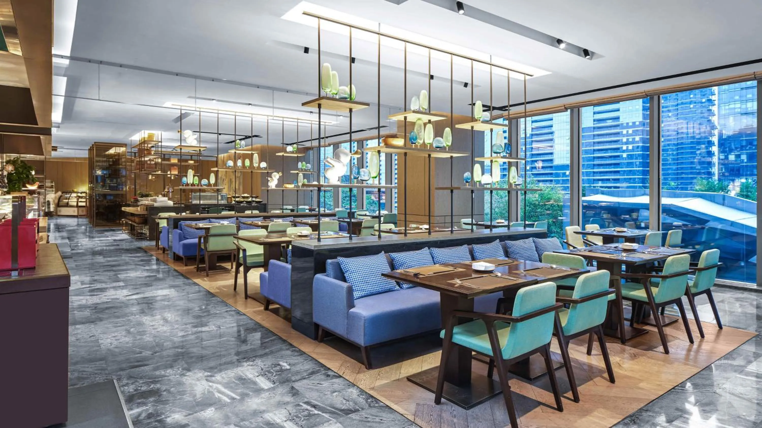 Restaurant/places to eat in Vignette Collection Hangzhou Huaxia Center Hotel by IHG