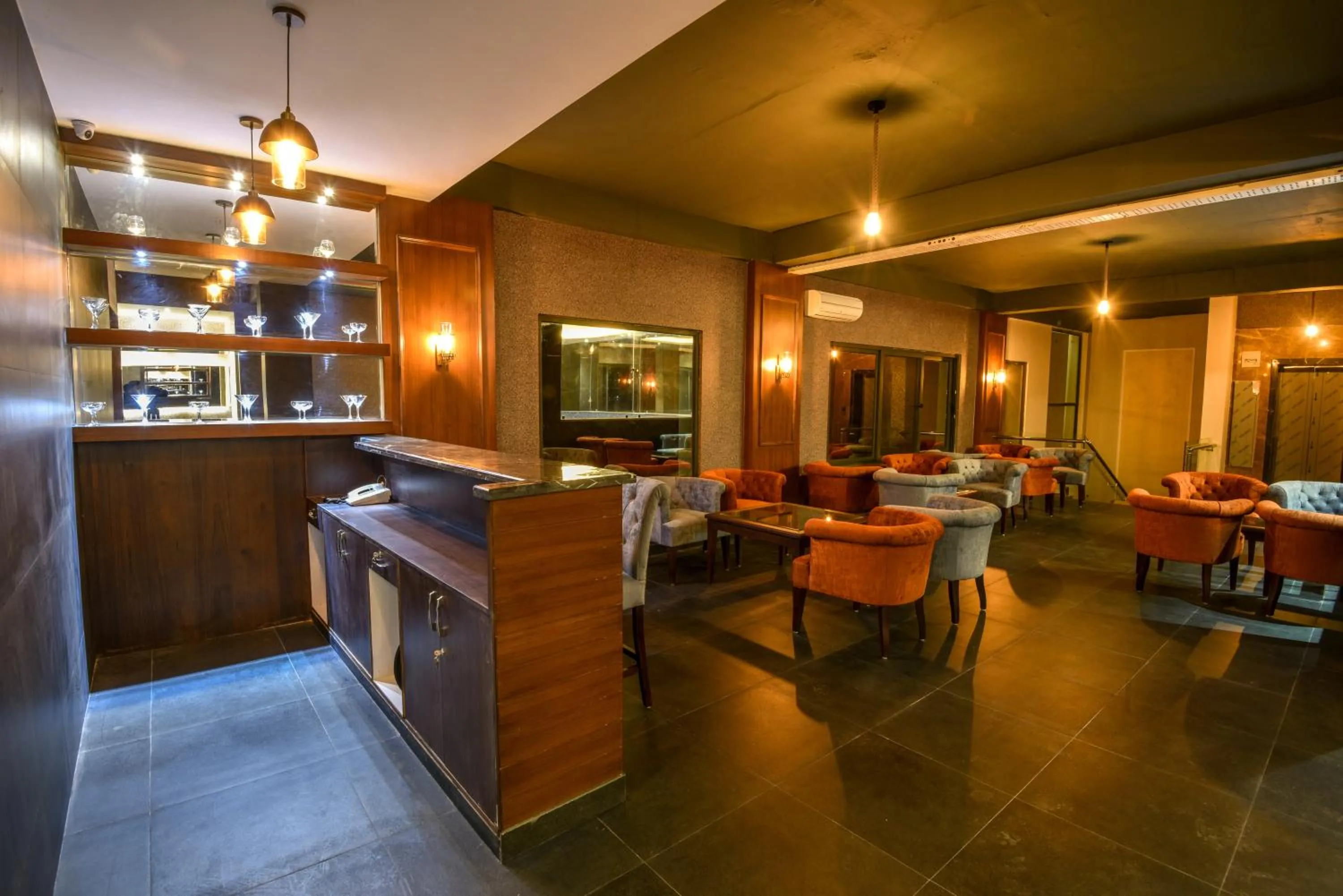 Restaurant/places to eat in juSTa Palampur Resort & Convention Centre