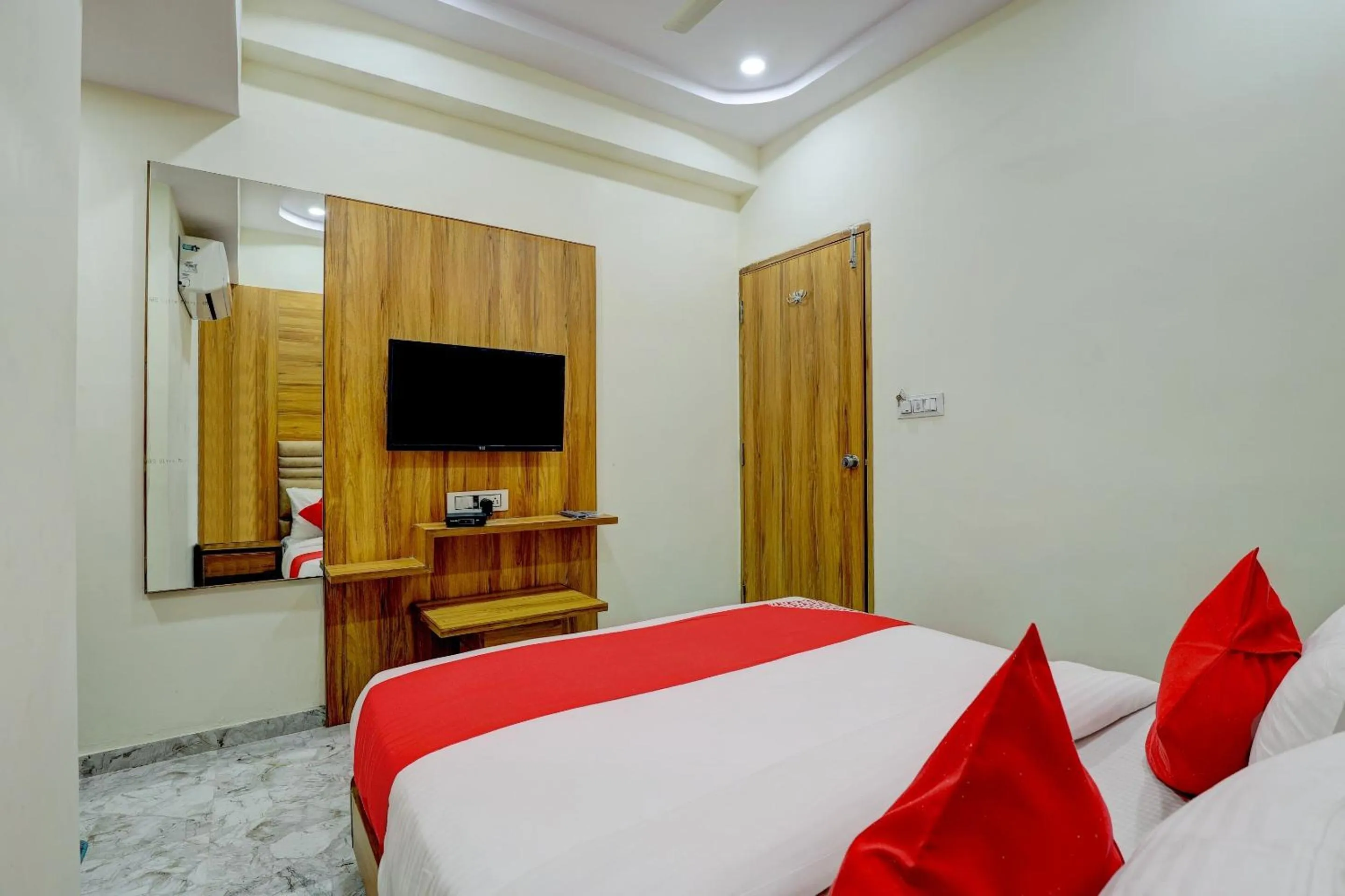 Bedroom in Hotel O Sai Villa